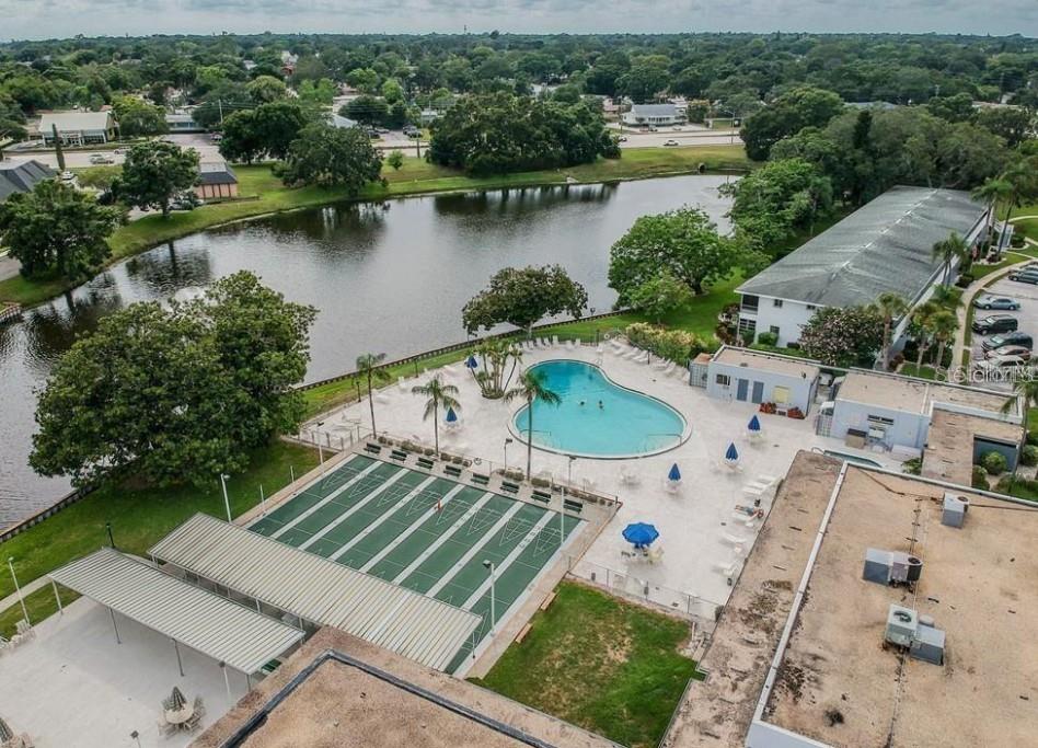 Listing photo id 12 for 11251 80th Avenue 310