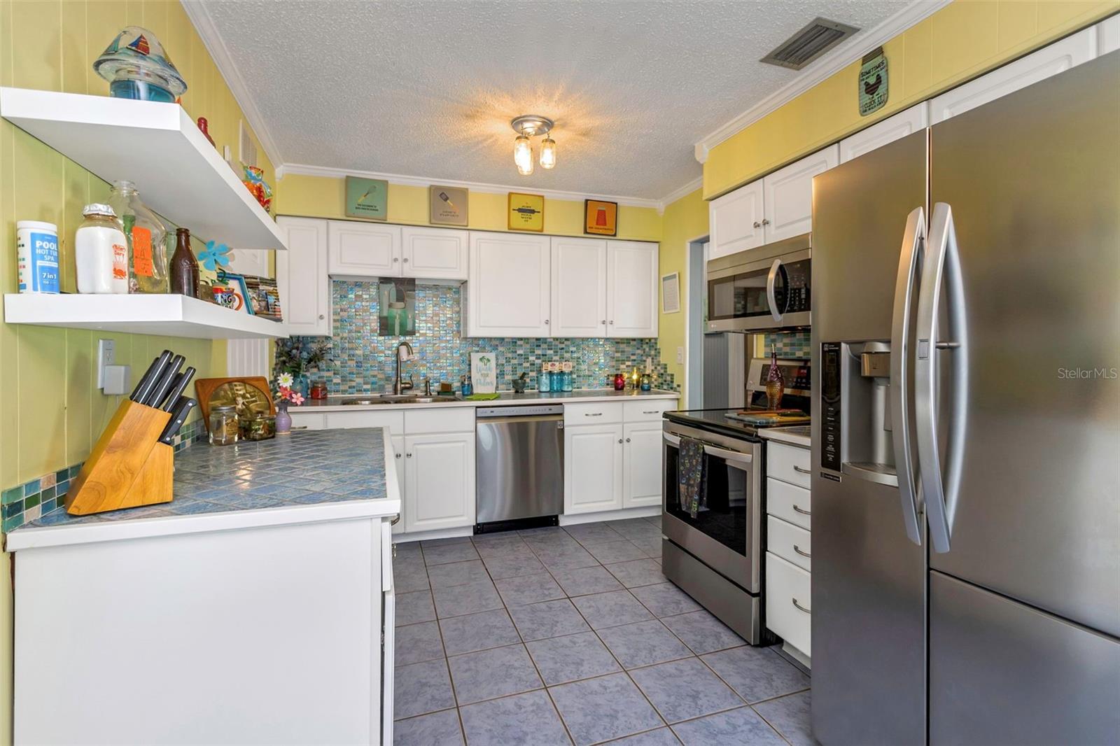 Image 15 of 74 For 3094 Hillsdale Avenue