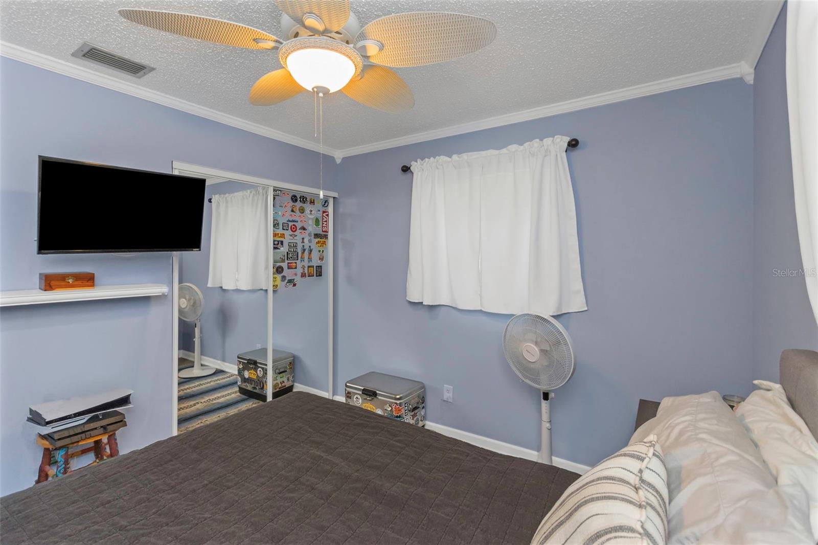 Image 19 of 74 For 3094 Hillsdale Avenue