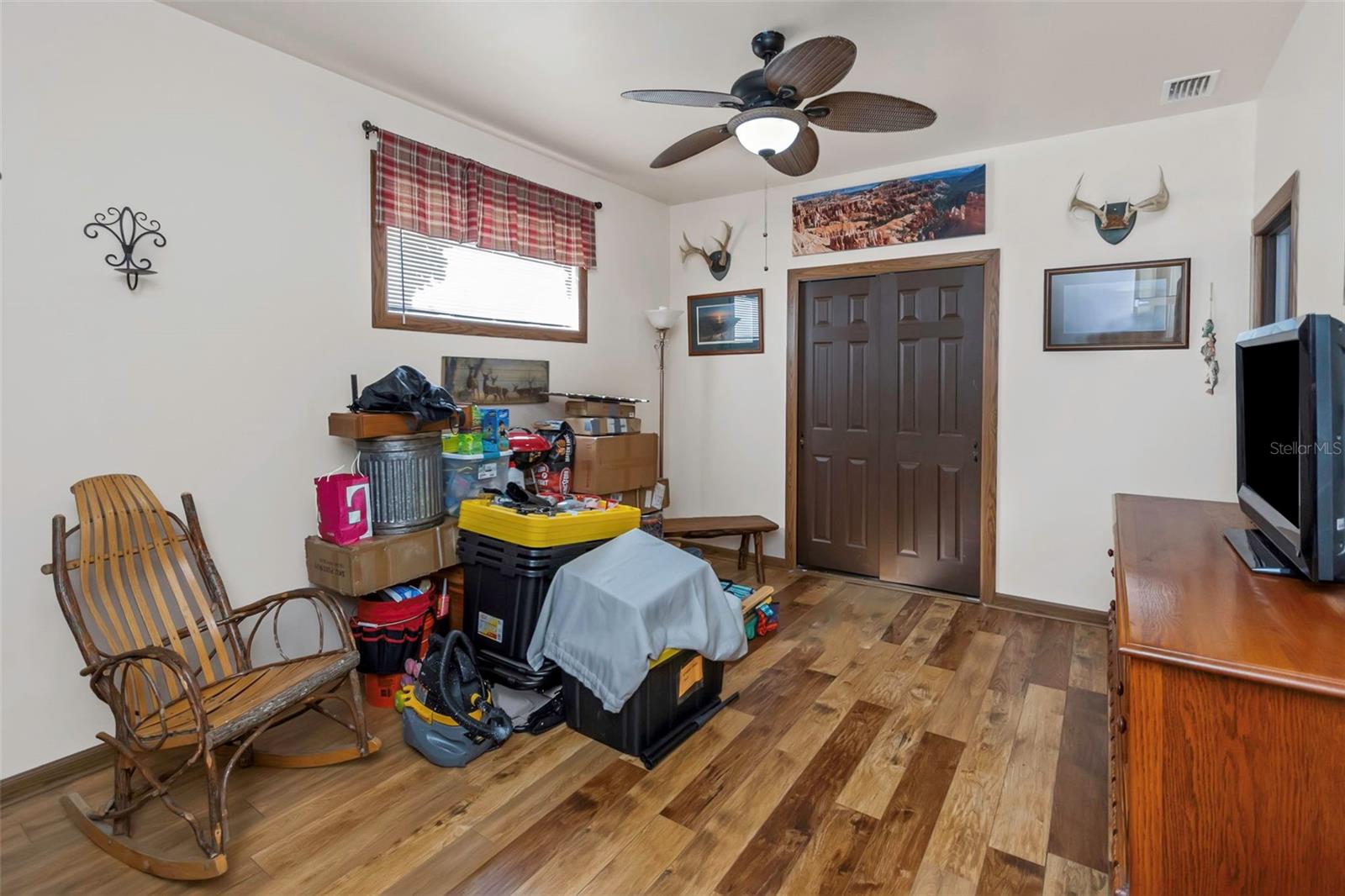 Image 32 of 74 For 3094 Hillsdale Avenue