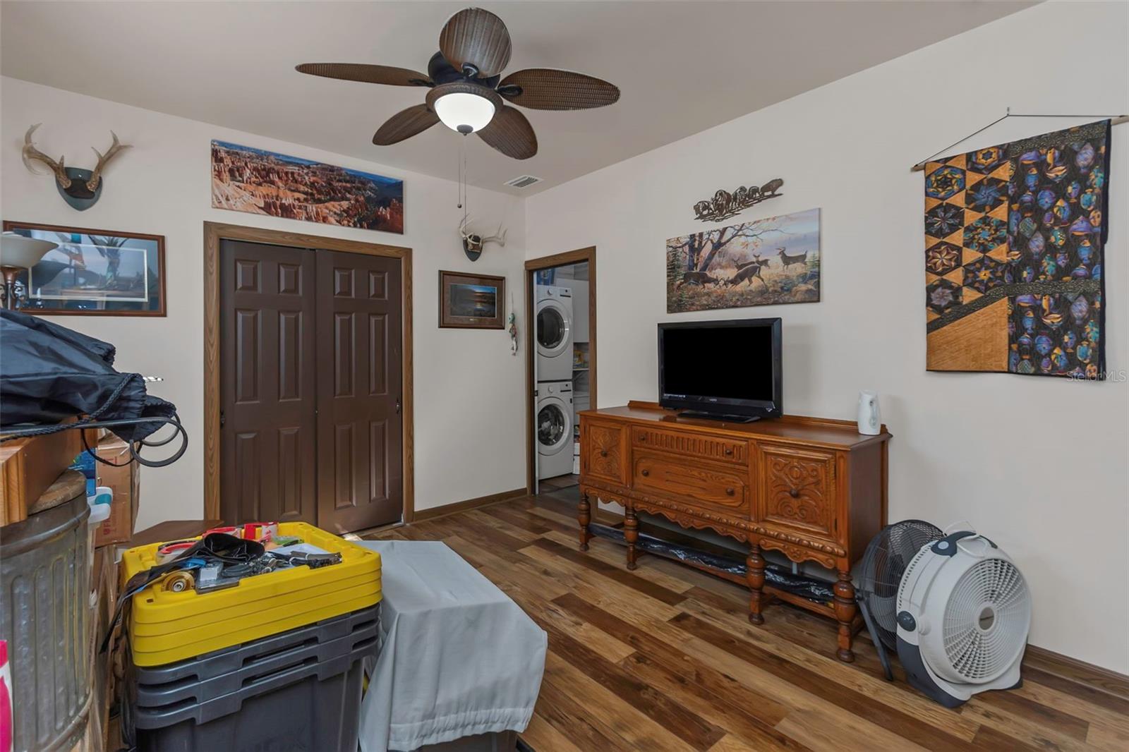 Image 33 of 74 For 3094 Hillsdale Avenue