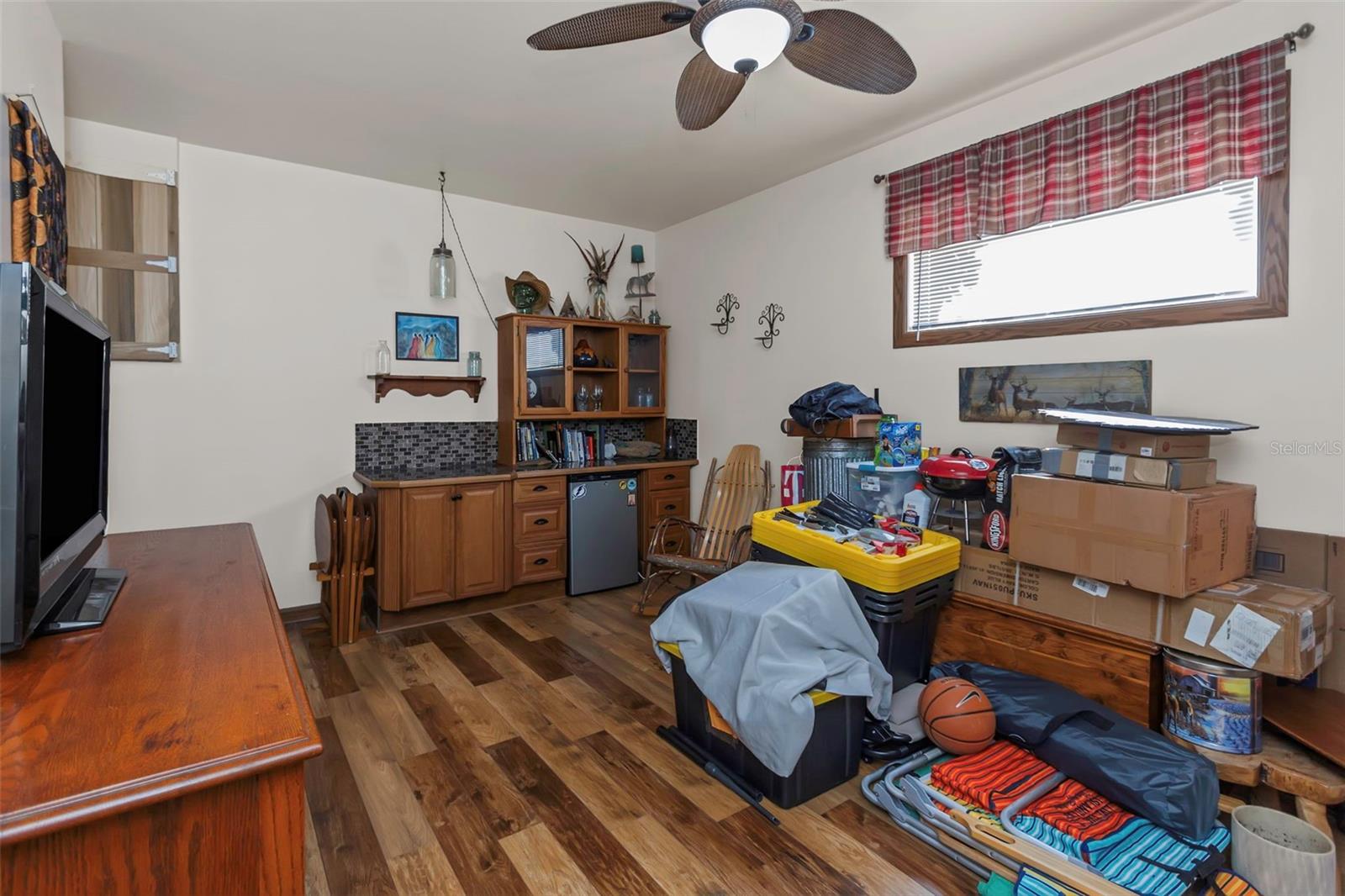 Image 35 of 74 For 3094 Hillsdale Avenue