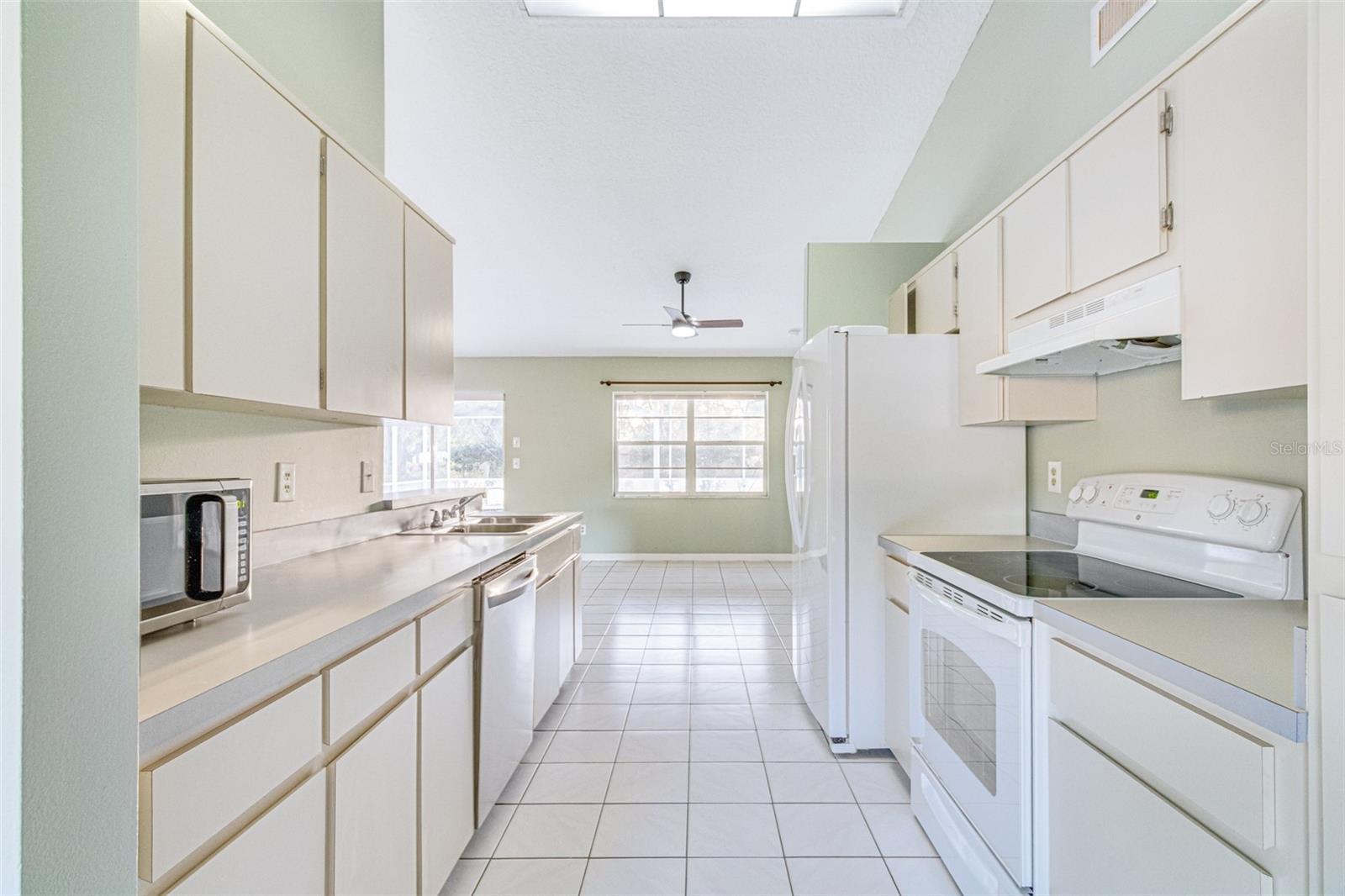 Image 11 of 35 For 3033 Tiffany Court