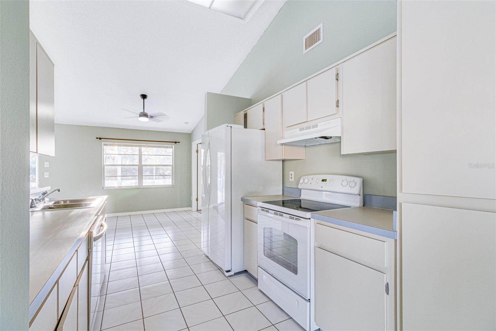 Image 12 of 35 For 3033 Tiffany Court