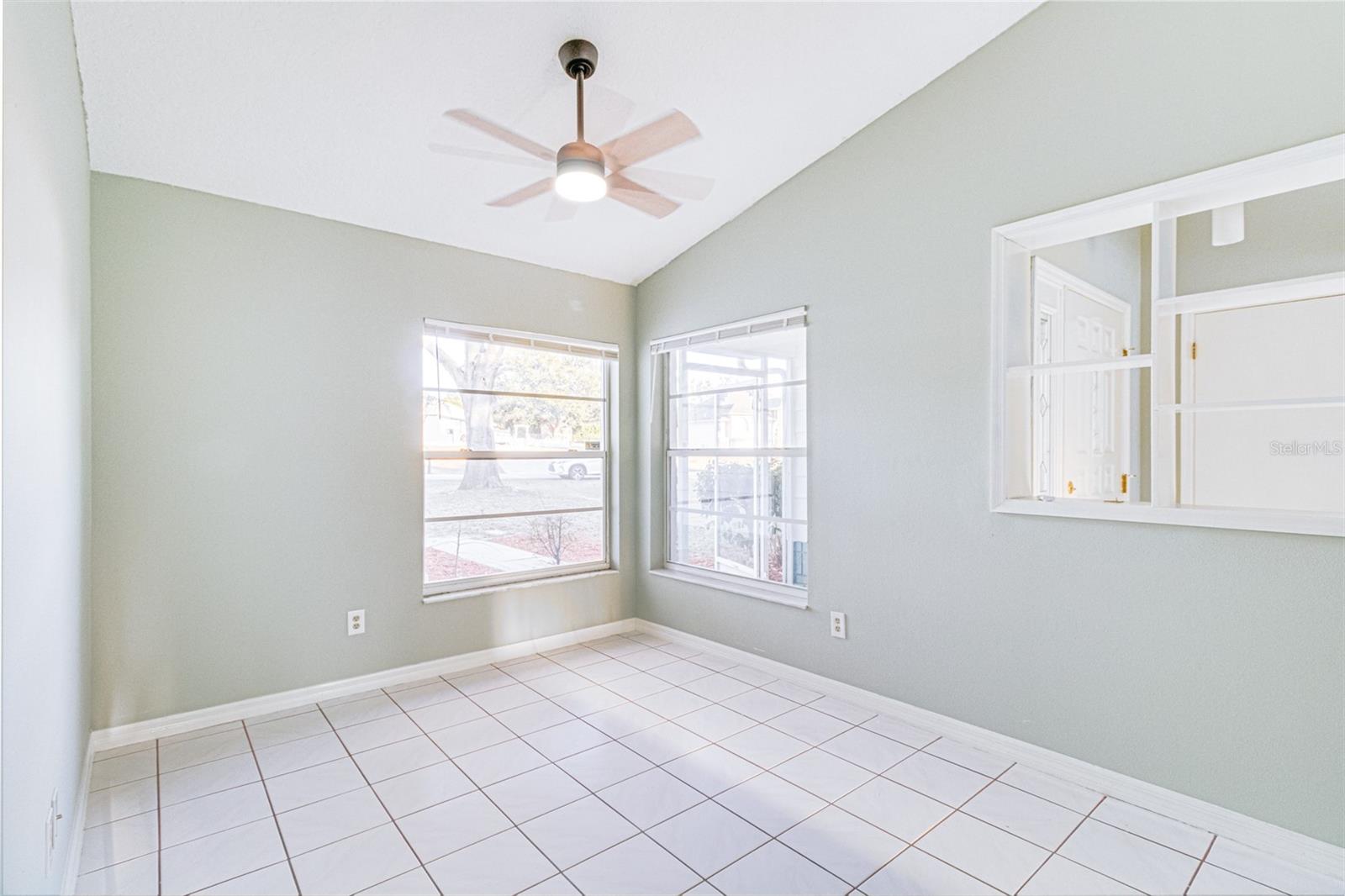 Image 13 of 35 For 3033 Tiffany Court