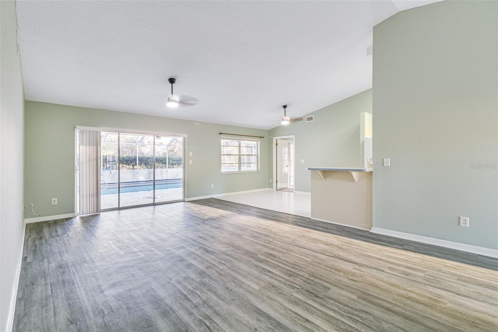 Image 4 of 35 For 3033 Tiffany Court