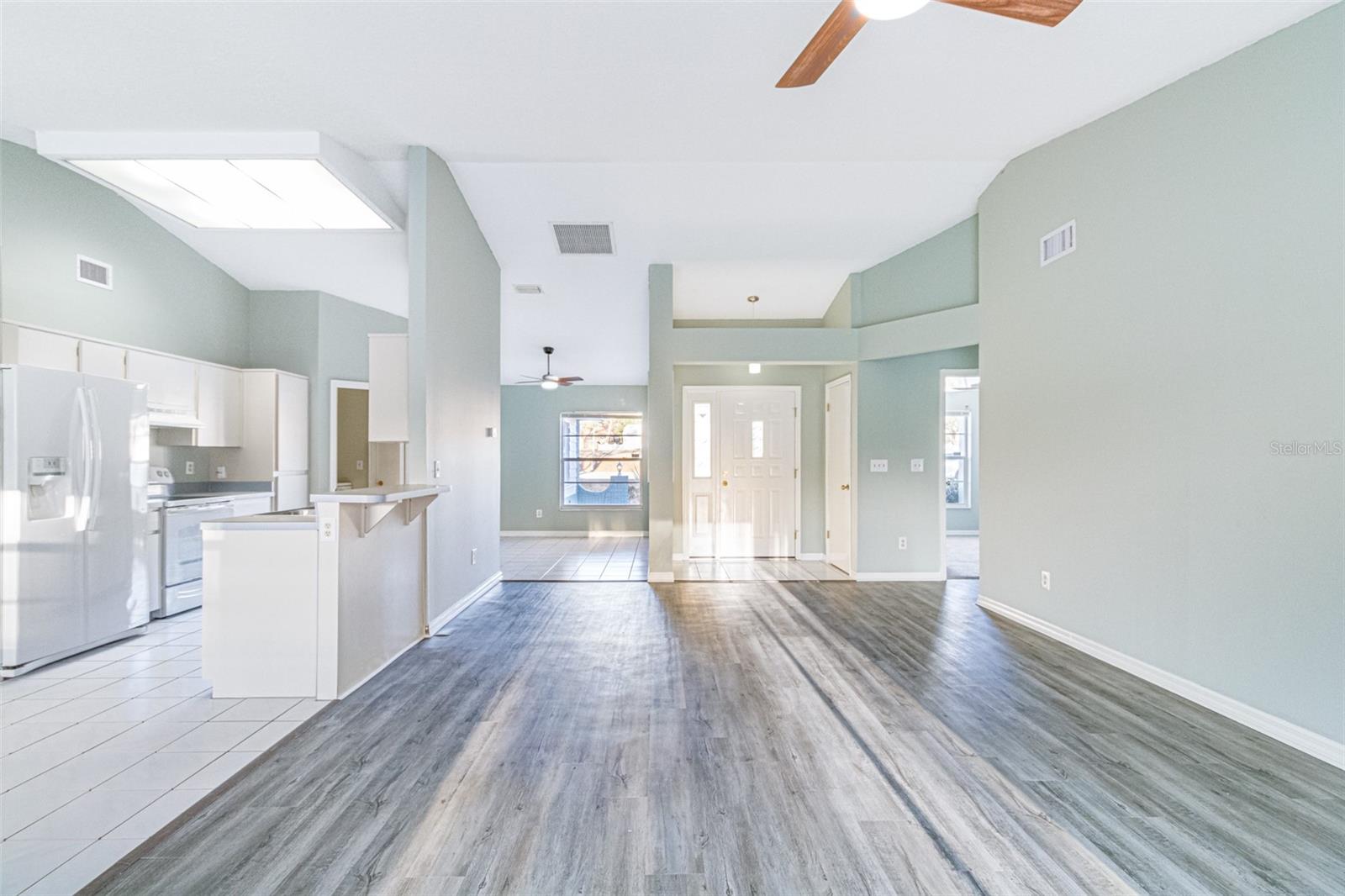 Image 7 of 35 For 3033 Tiffany Court