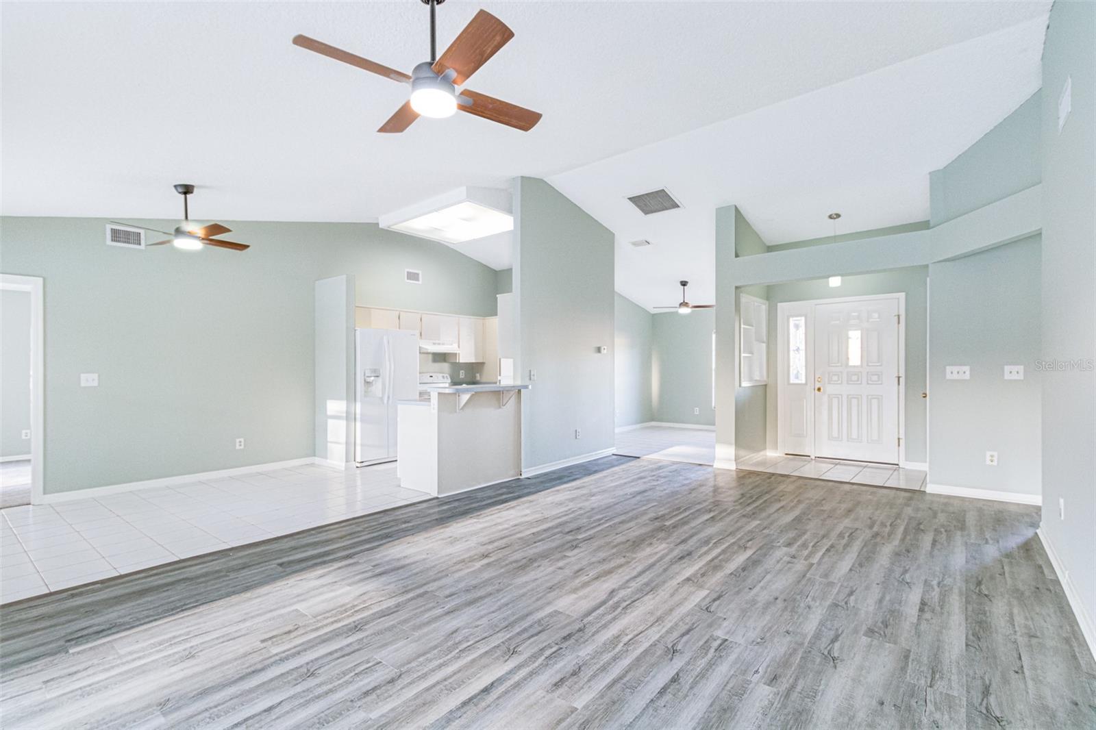 Image 8 of 35 For 3033 Tiffany Court