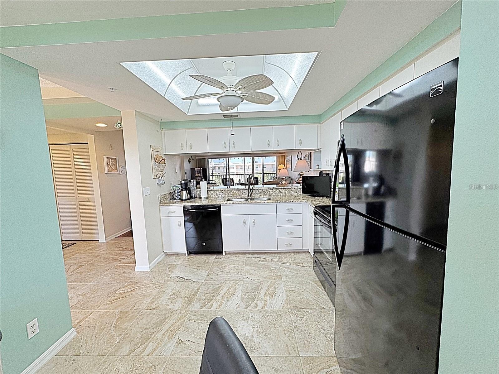 Image 13 of 35 For 6205 Shoreline Drive 1305