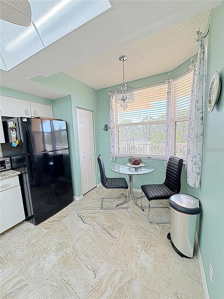 Image 15 of 35 For 6205 Shoreline Drive 1305