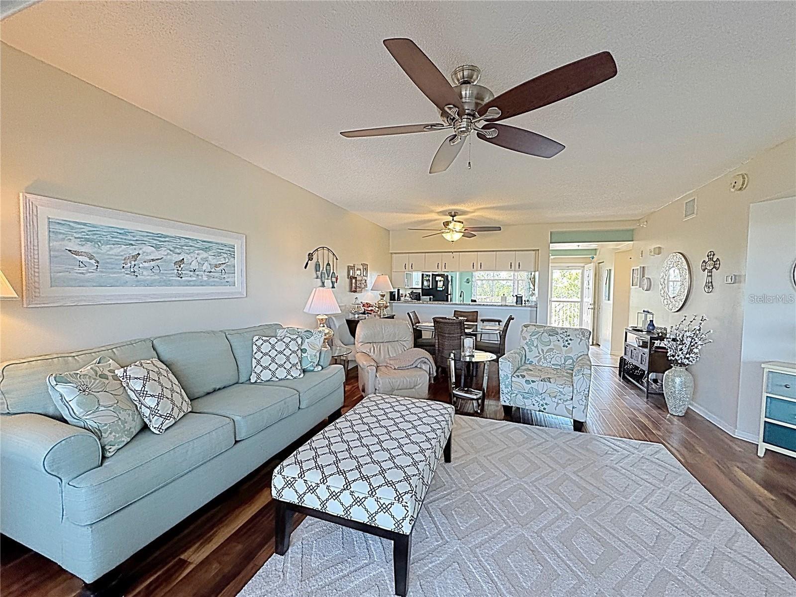 Image 6 of 35 For 6205 Shoreline Drive 1305