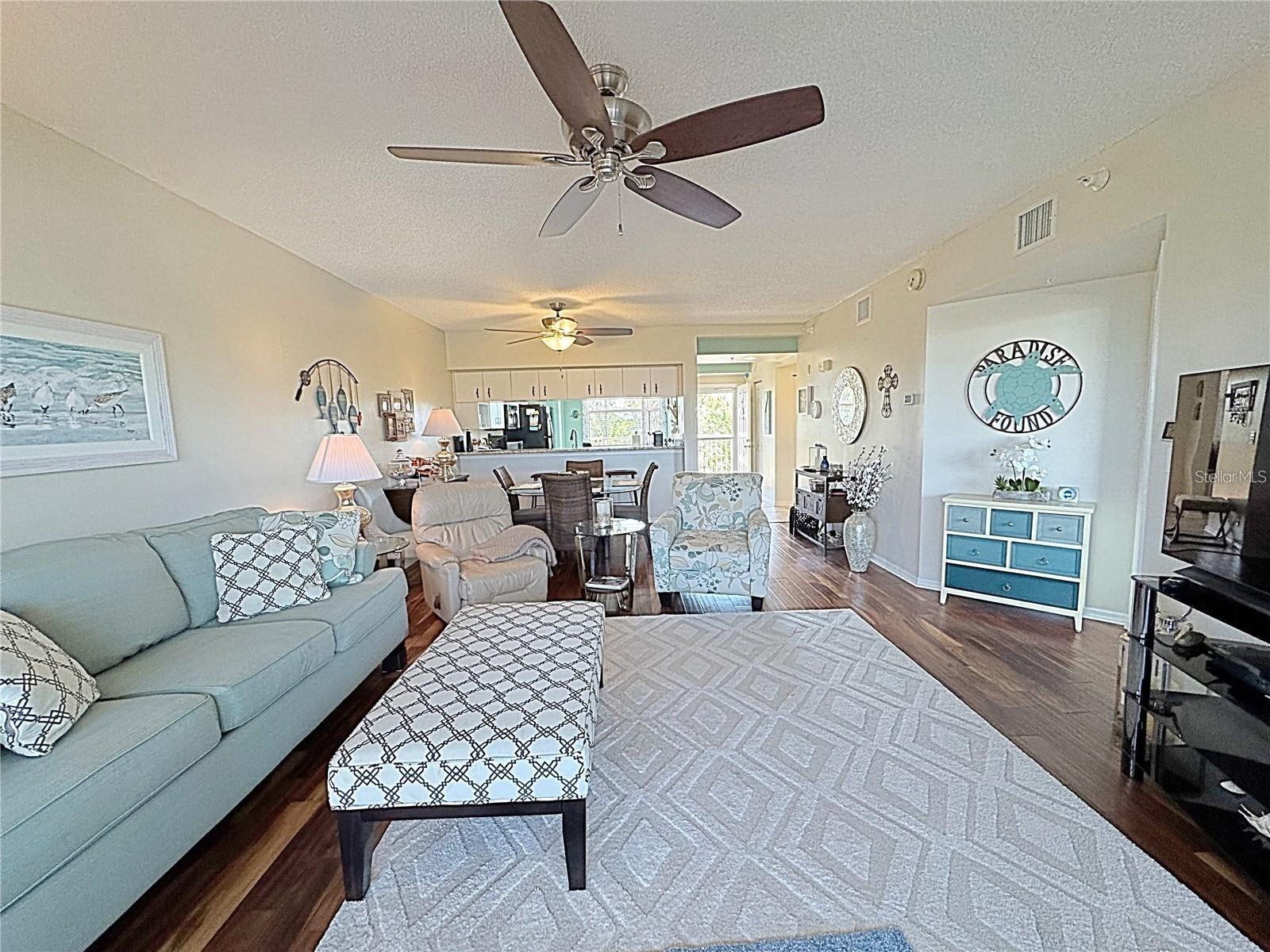 Image 7 of 35 For 6205 Shoreline Drive 1305