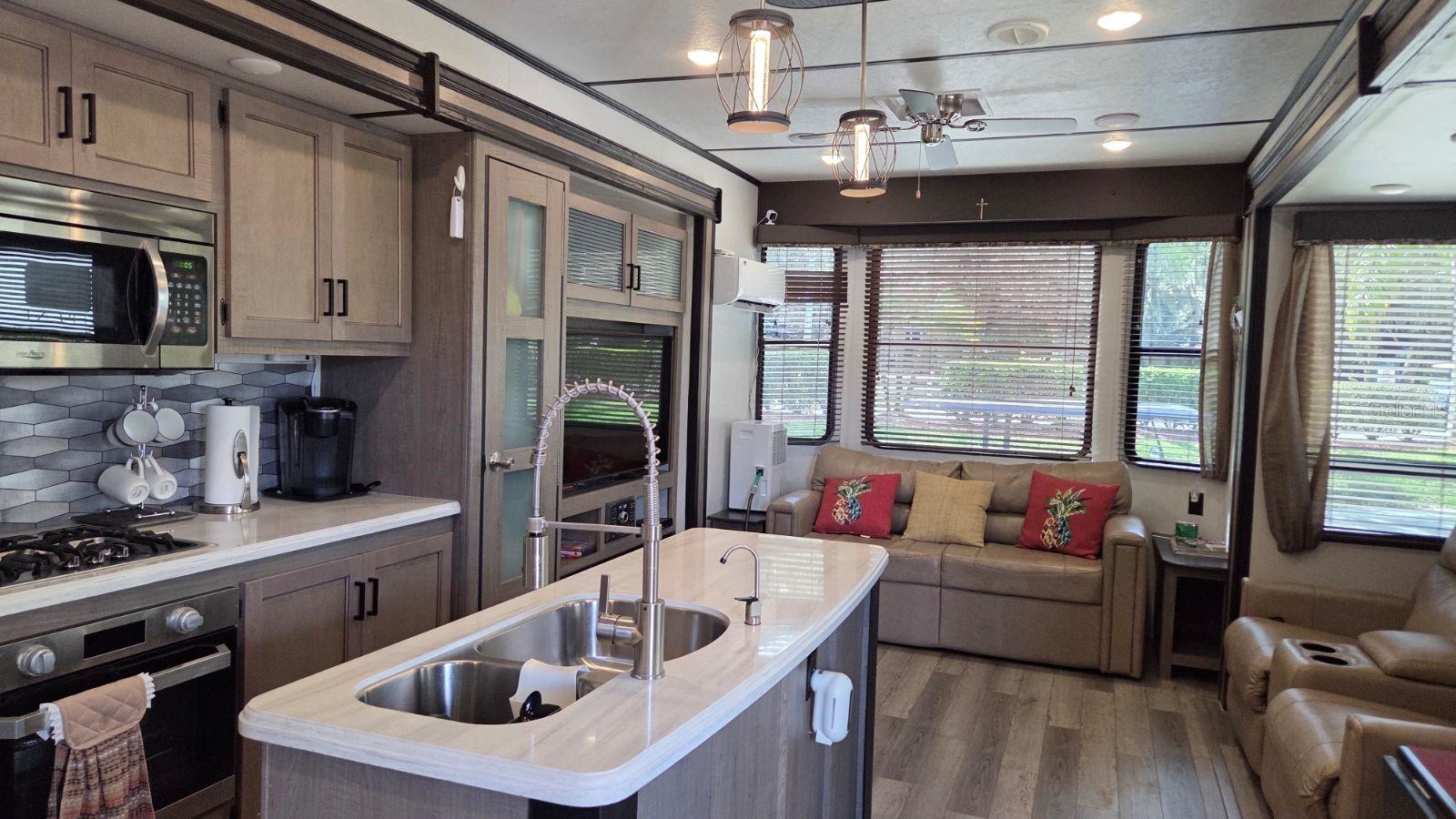 Image 11 of 26 For 431 Waterway Drive