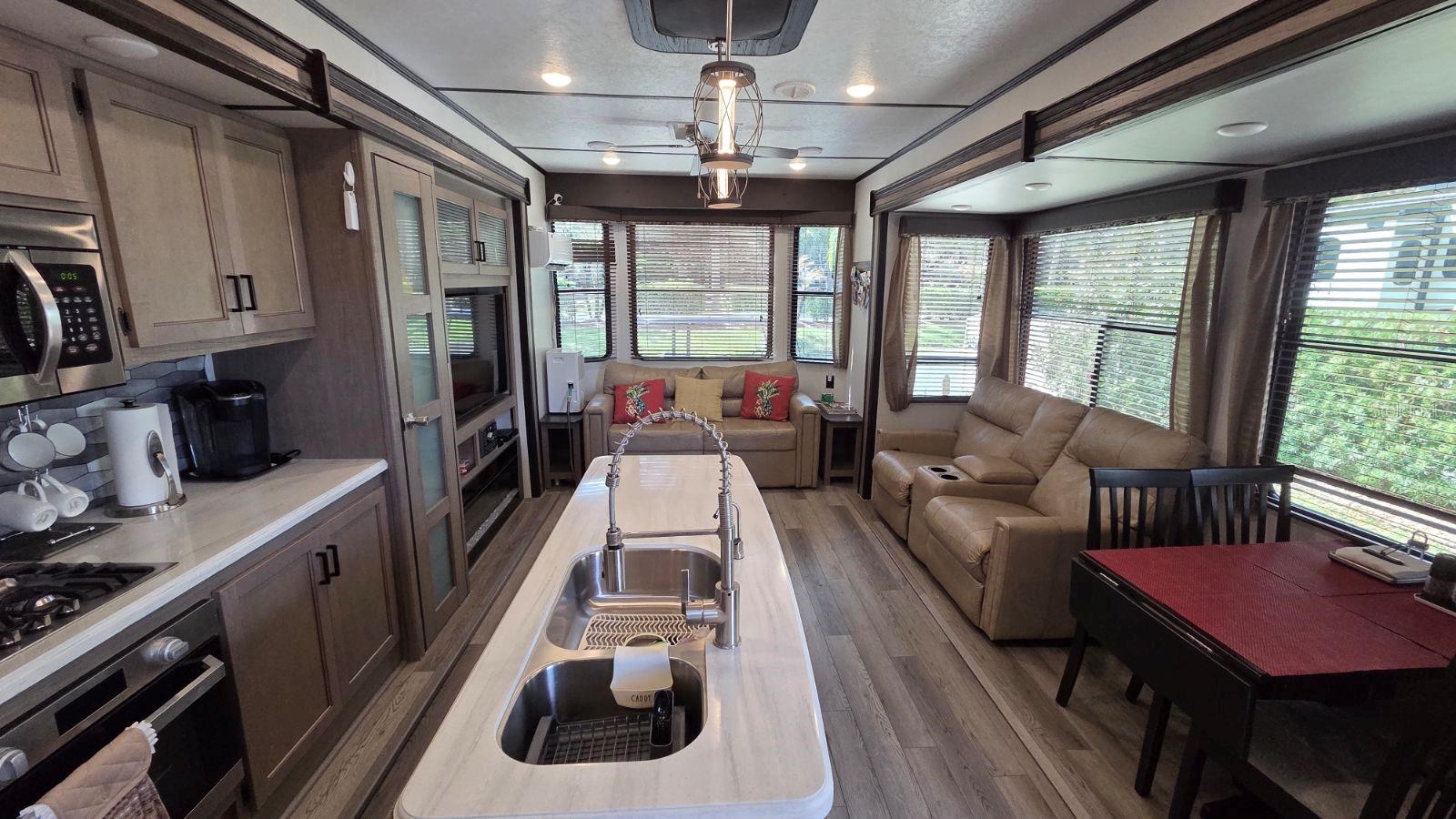 Image 13 of 26 For 431 Waterway Drive