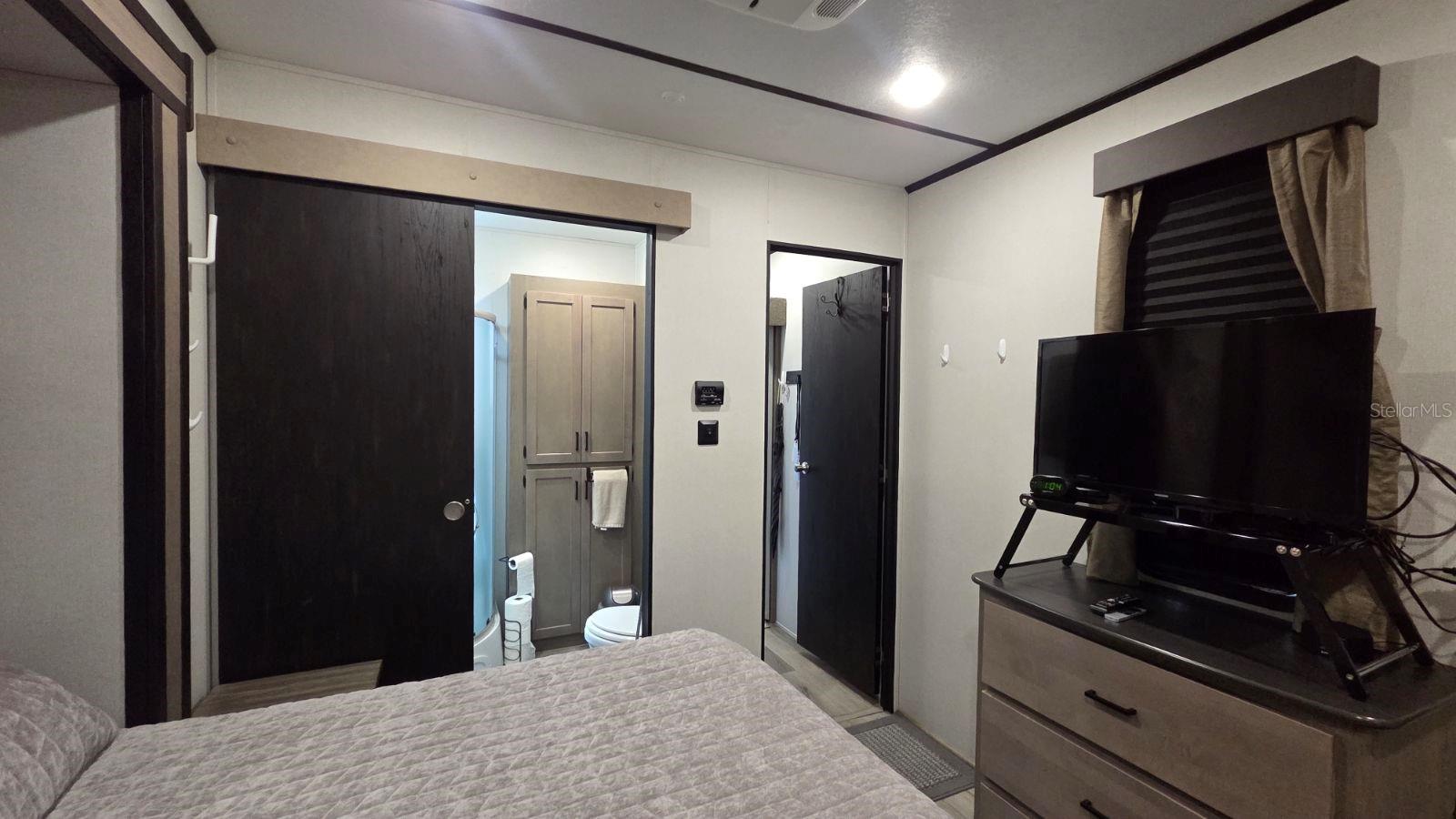 Image 23 of 26 For 431 Waterway Drive