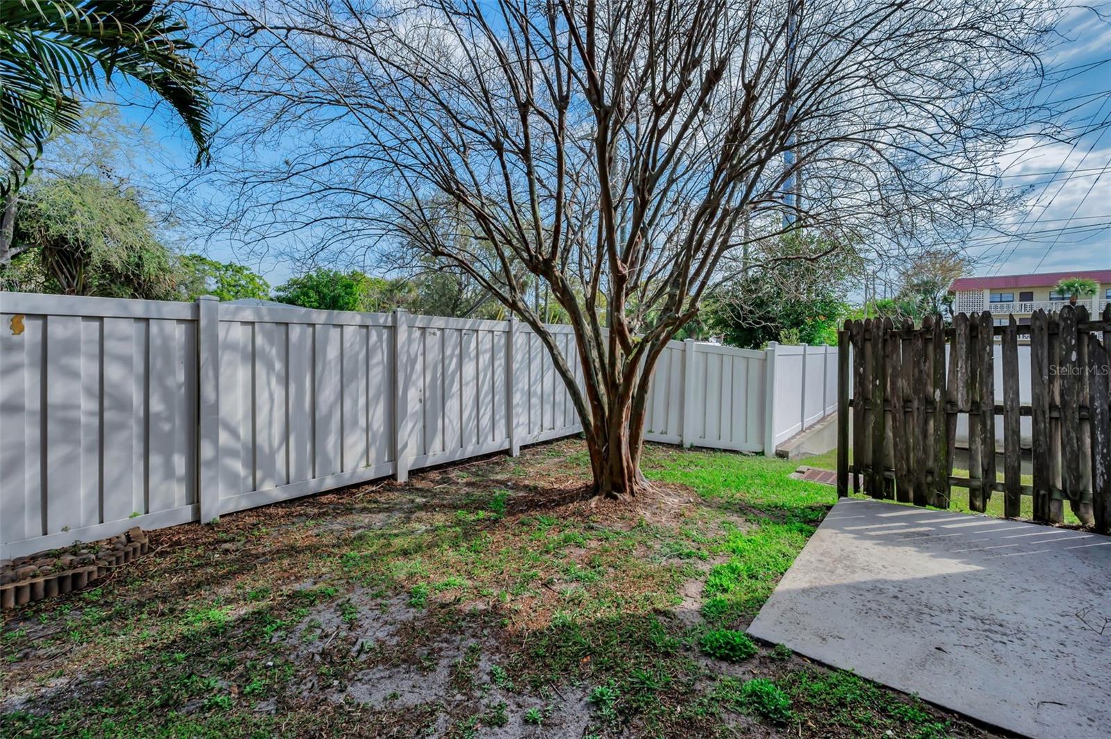 Image 28 of 31 For 11038 63rd Avenue