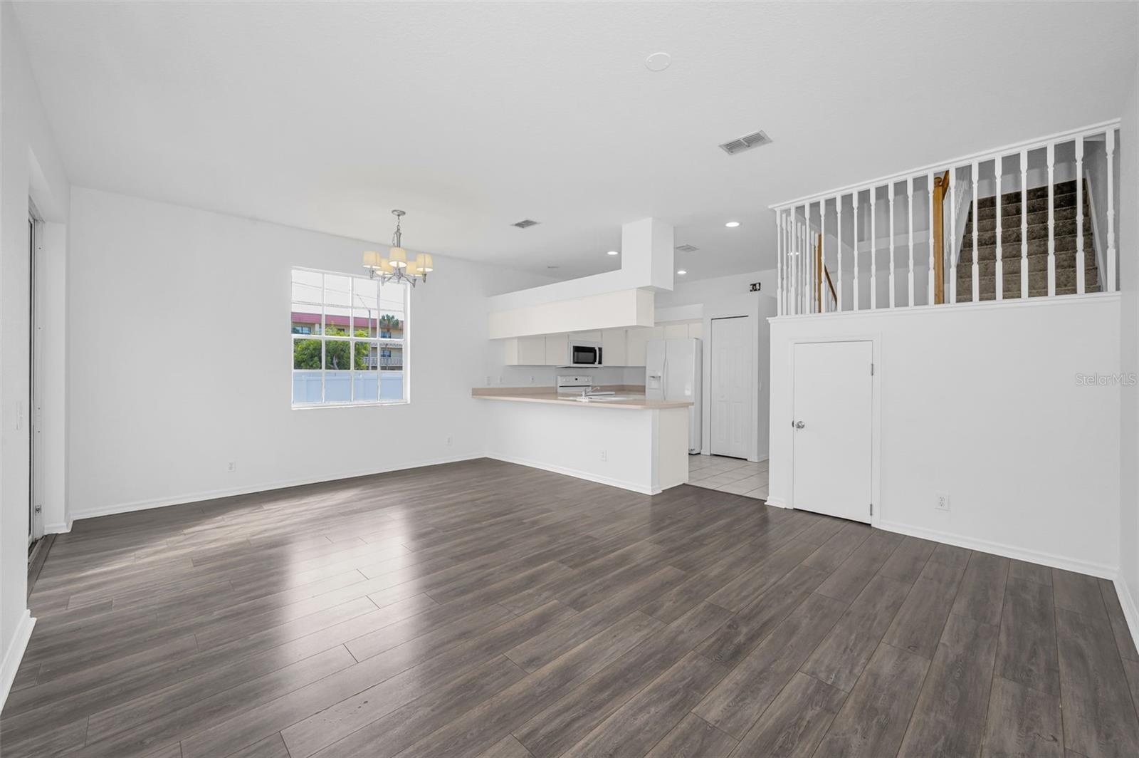 Image 5 of 31 For 11038 63rd Avenue