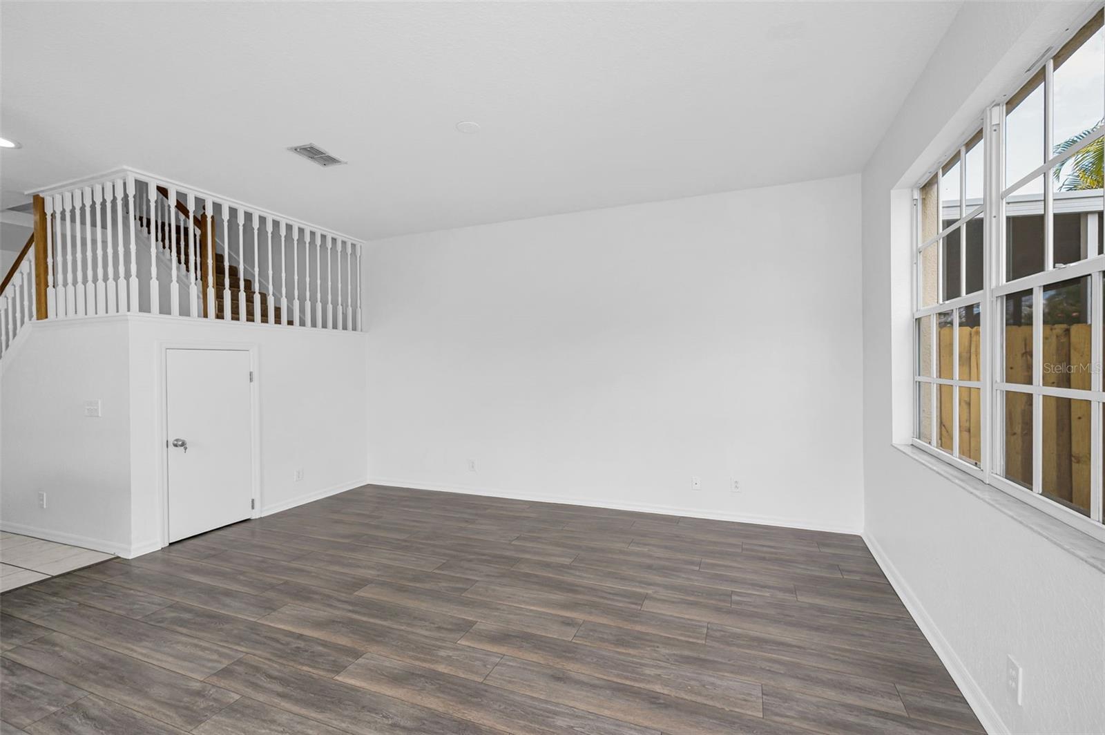 Image 7 of 31 For 11038 63rd Avenue