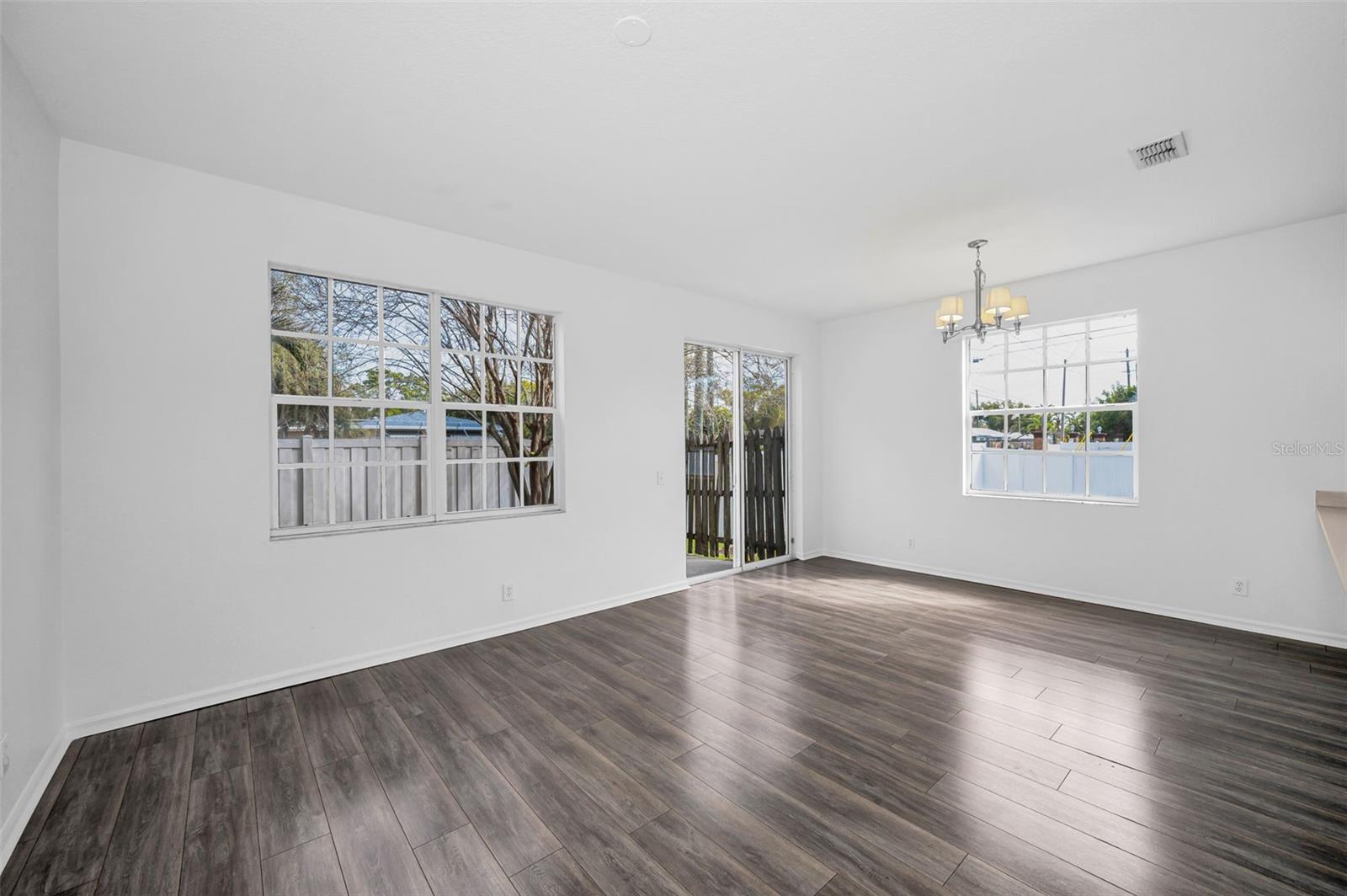 Image 8 of 31 For 11038 63rd Avenue