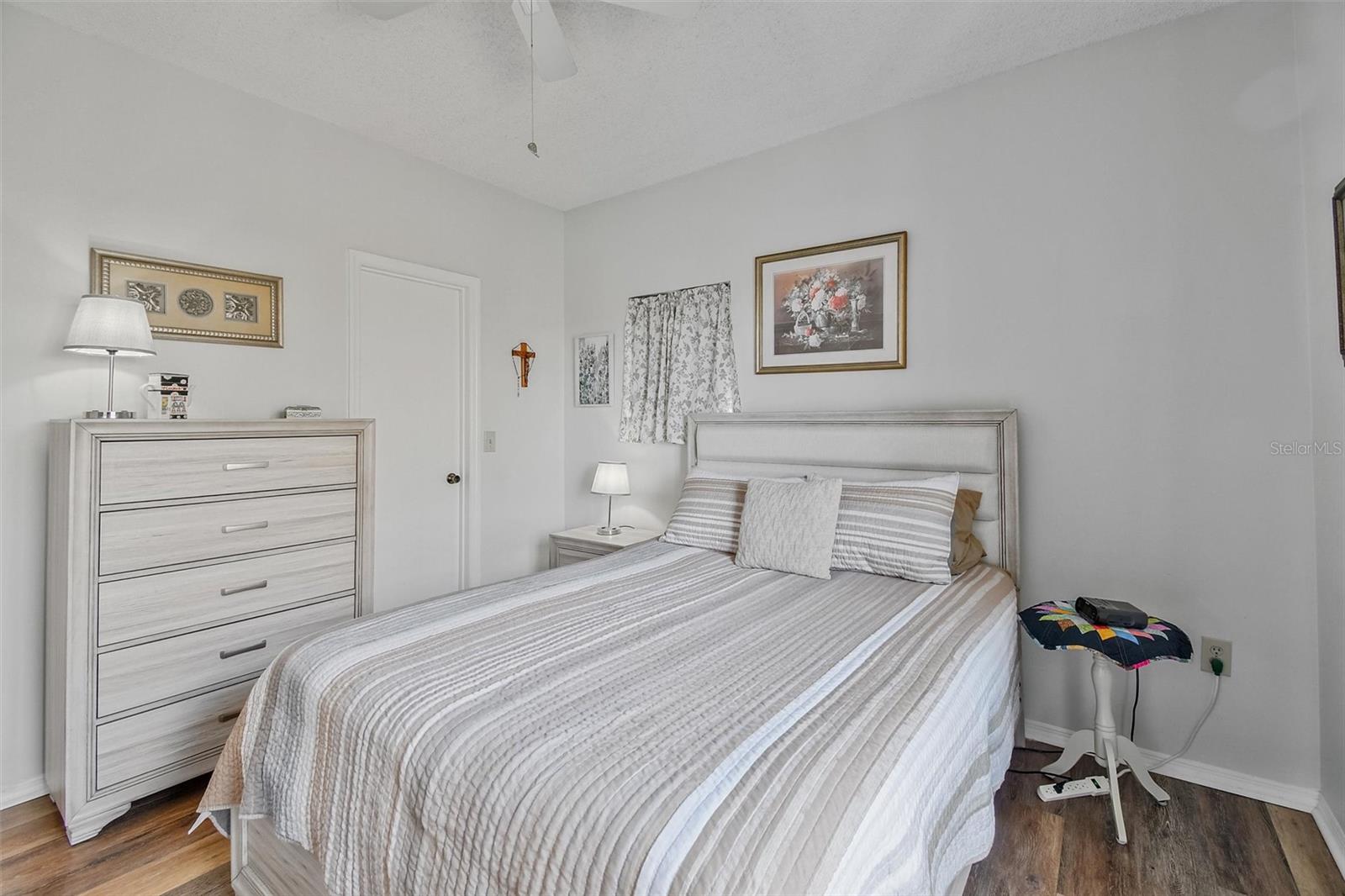 Image 15 of 28 For 4115 Chatham Oak Court 220