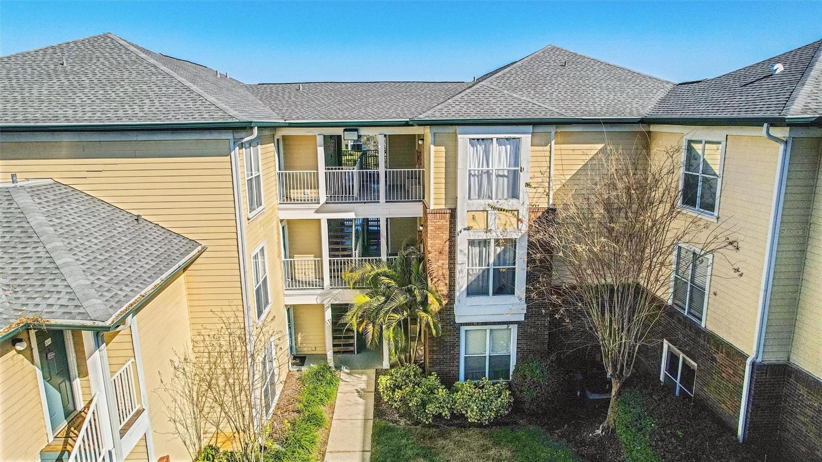 Image 22 of 28 For 4115 Chatham Oak Court 220