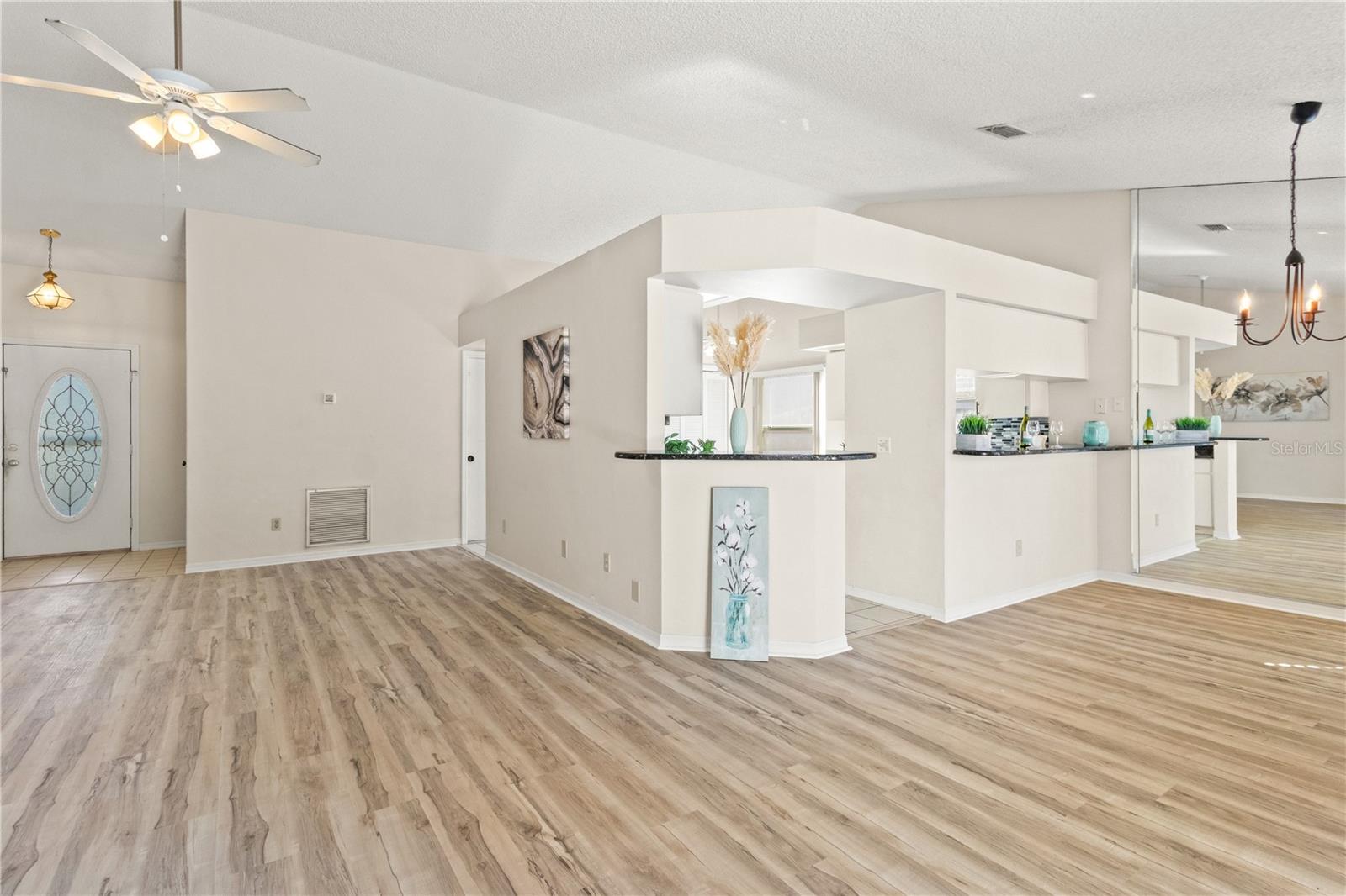 Image 14 of 51 For 603 Sand Ridge Drive