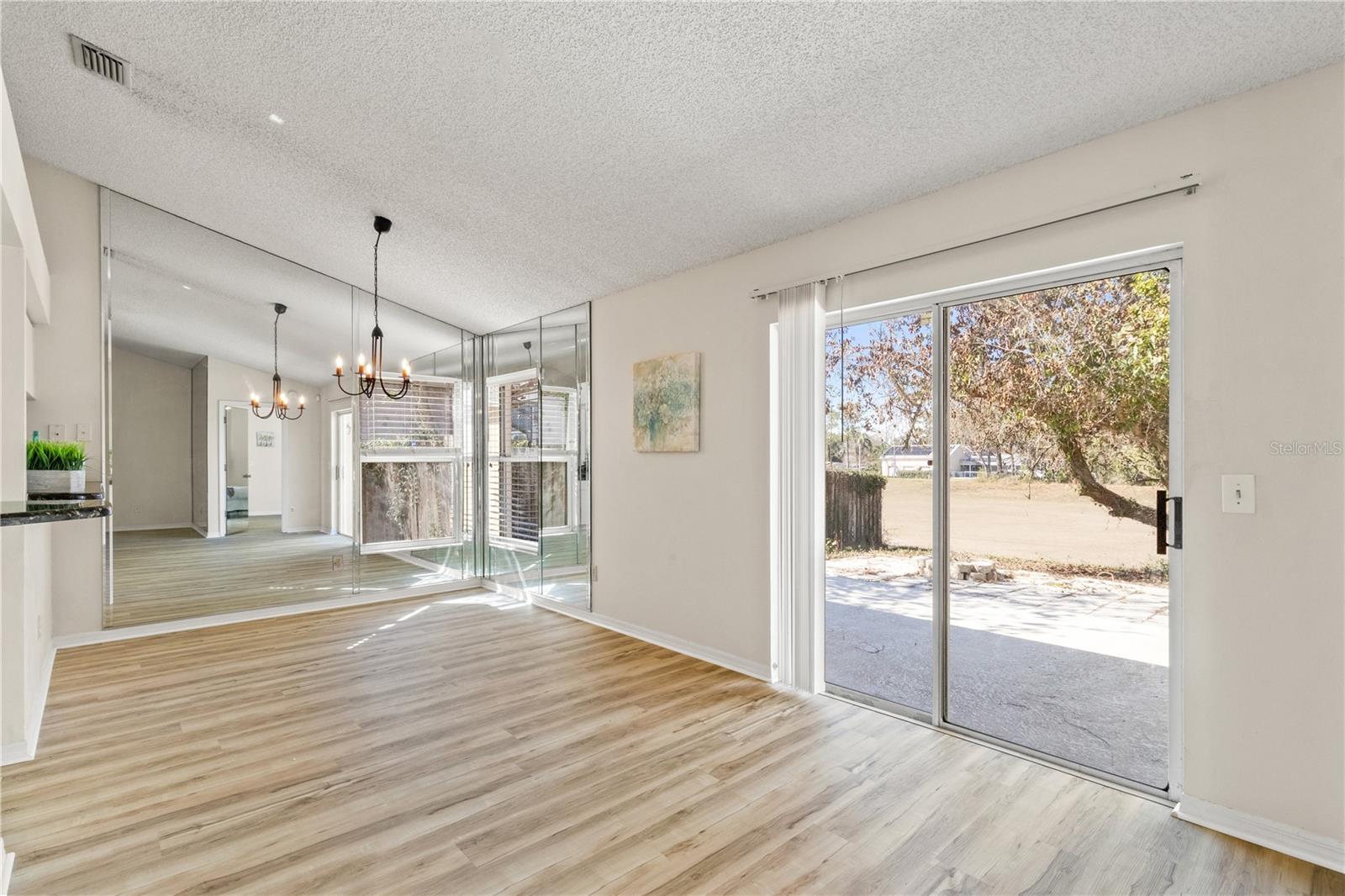 Image 15 of 51 For 603 Sand Ridge Drive