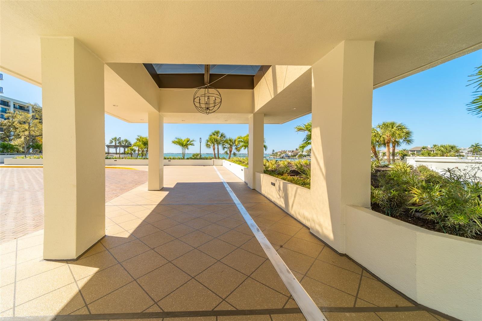 Image 73 of 79 For 8 Belleview Boulevard 308