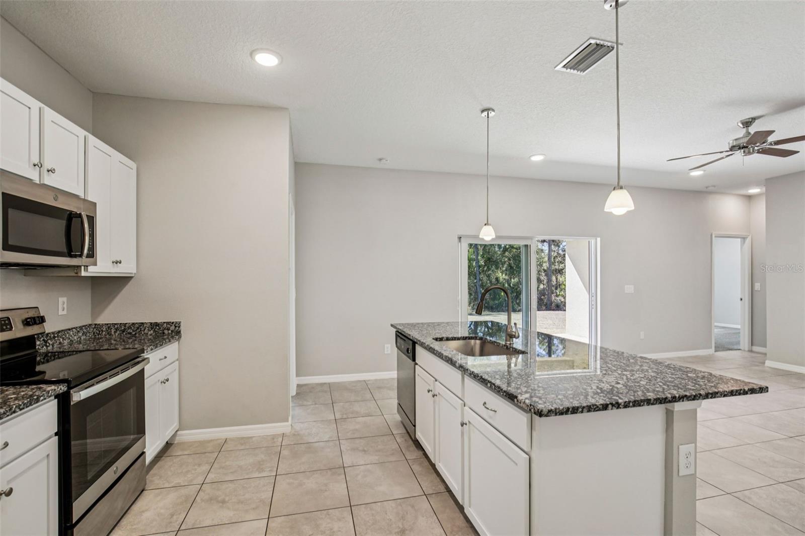 Image 14 of 27 For 18201 Poston Avenue