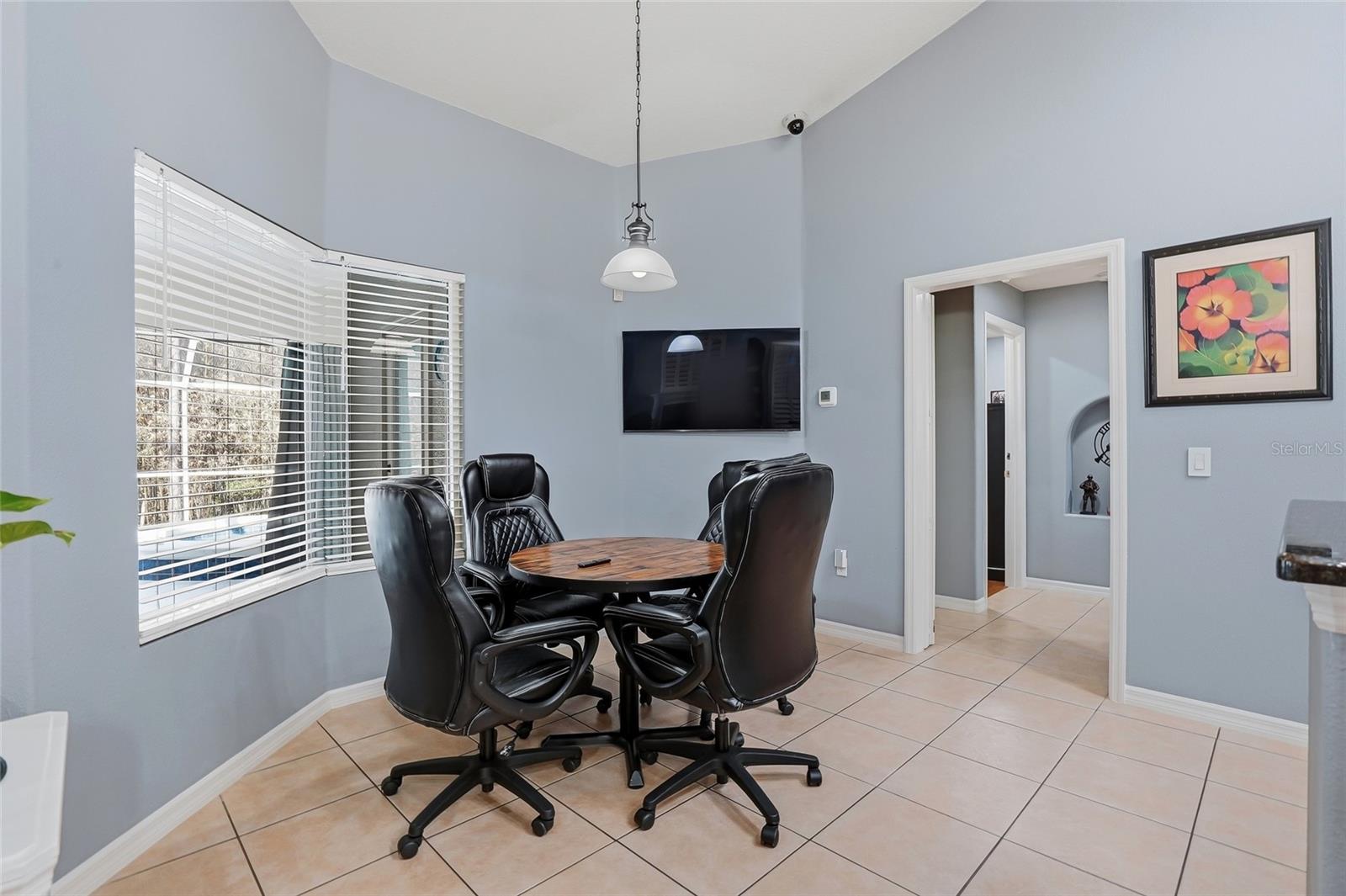 Image 17 of 66 For 296 Quartz Avenue