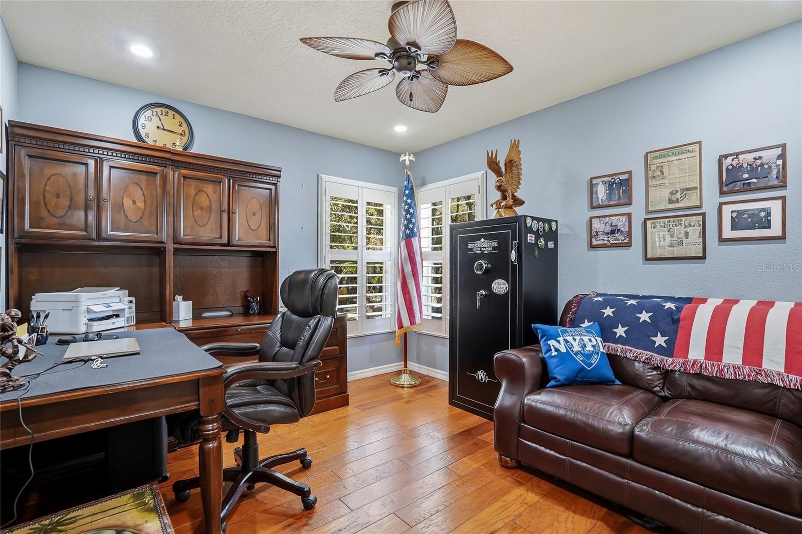 Image 36 of 66 For 296 Quartz Avenue