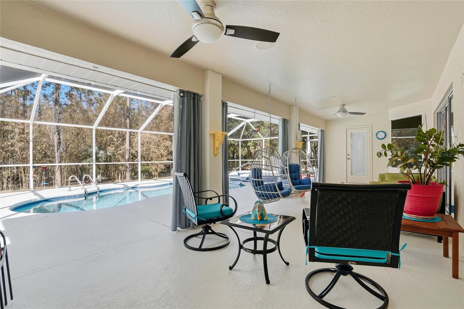 Image 4 of 66 For 296 Quartz Avenue