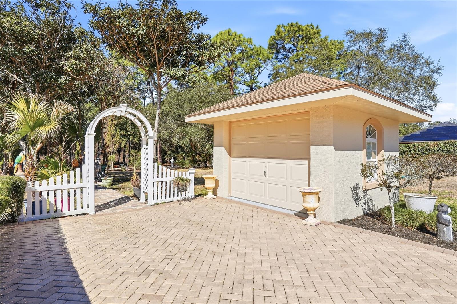 Image 43 of 66 For 296 Quartz Avenue