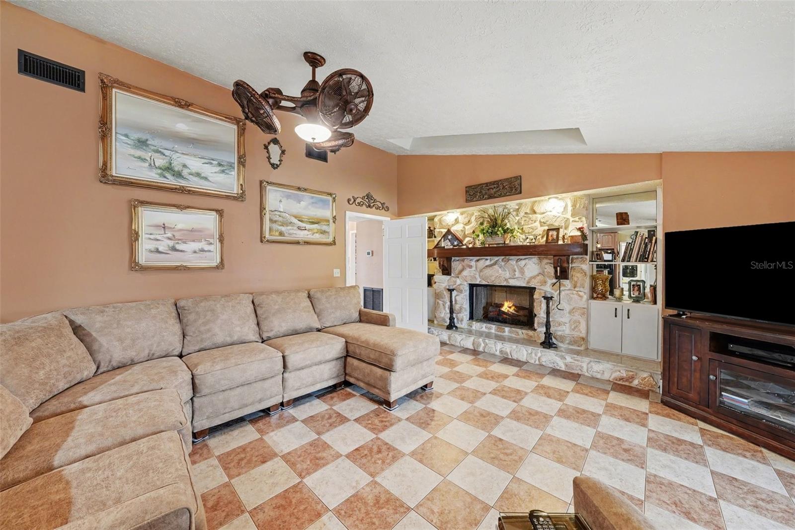 Image 16 of 40 For 31835 Cromwell Lane