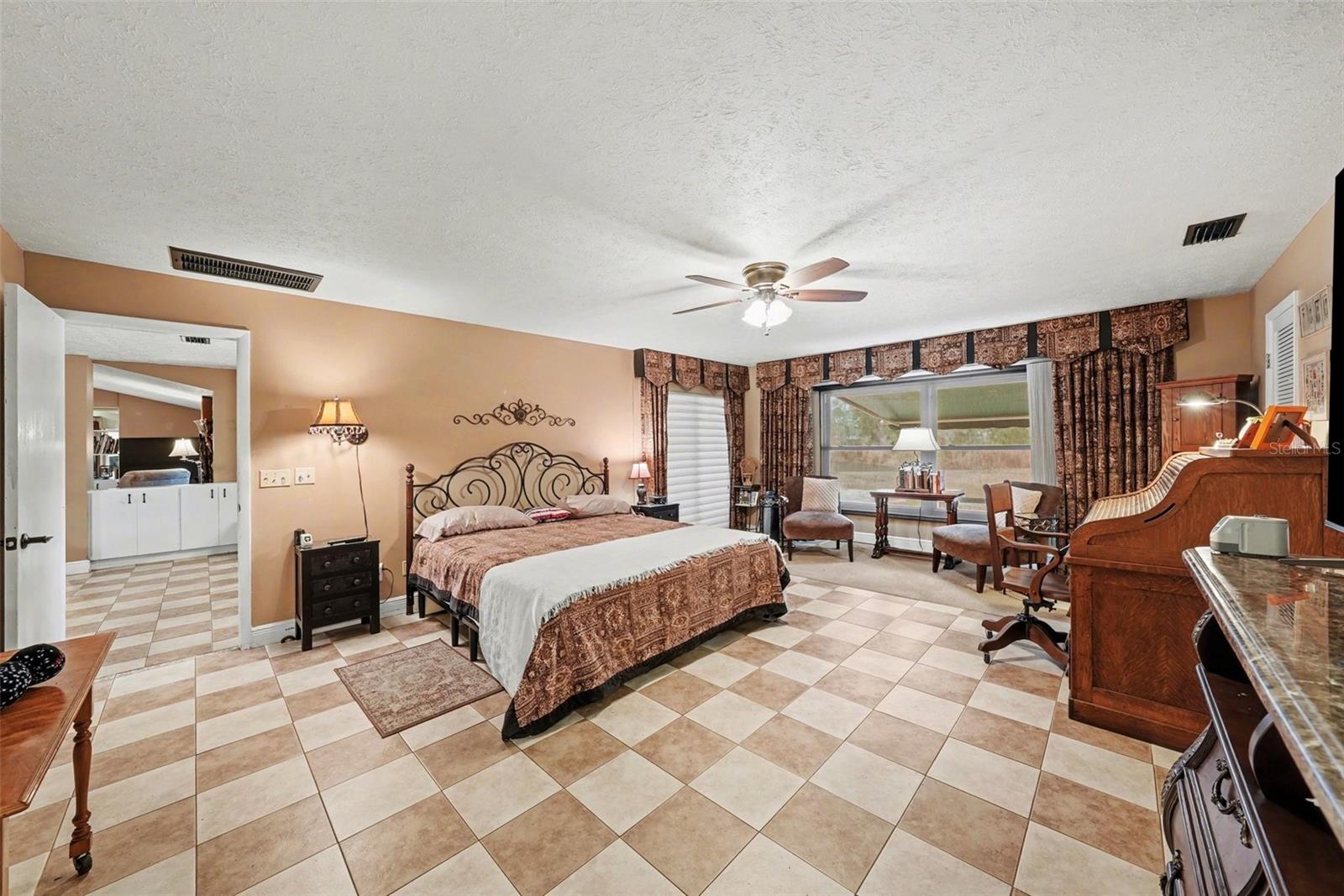 Image 19 of 40 For 31835 Cromwell Lane