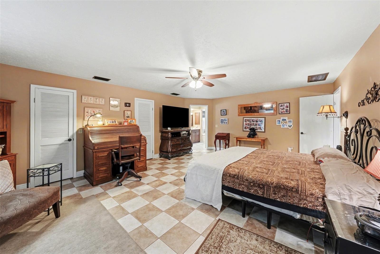 Image 20 of 40 For 31835 Cromwell Lane