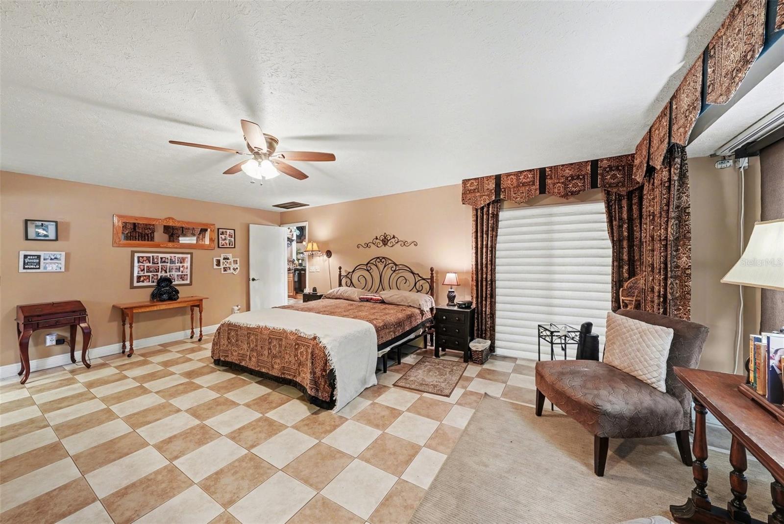 Image 21 of 40 For 31835 Cromwell Lane