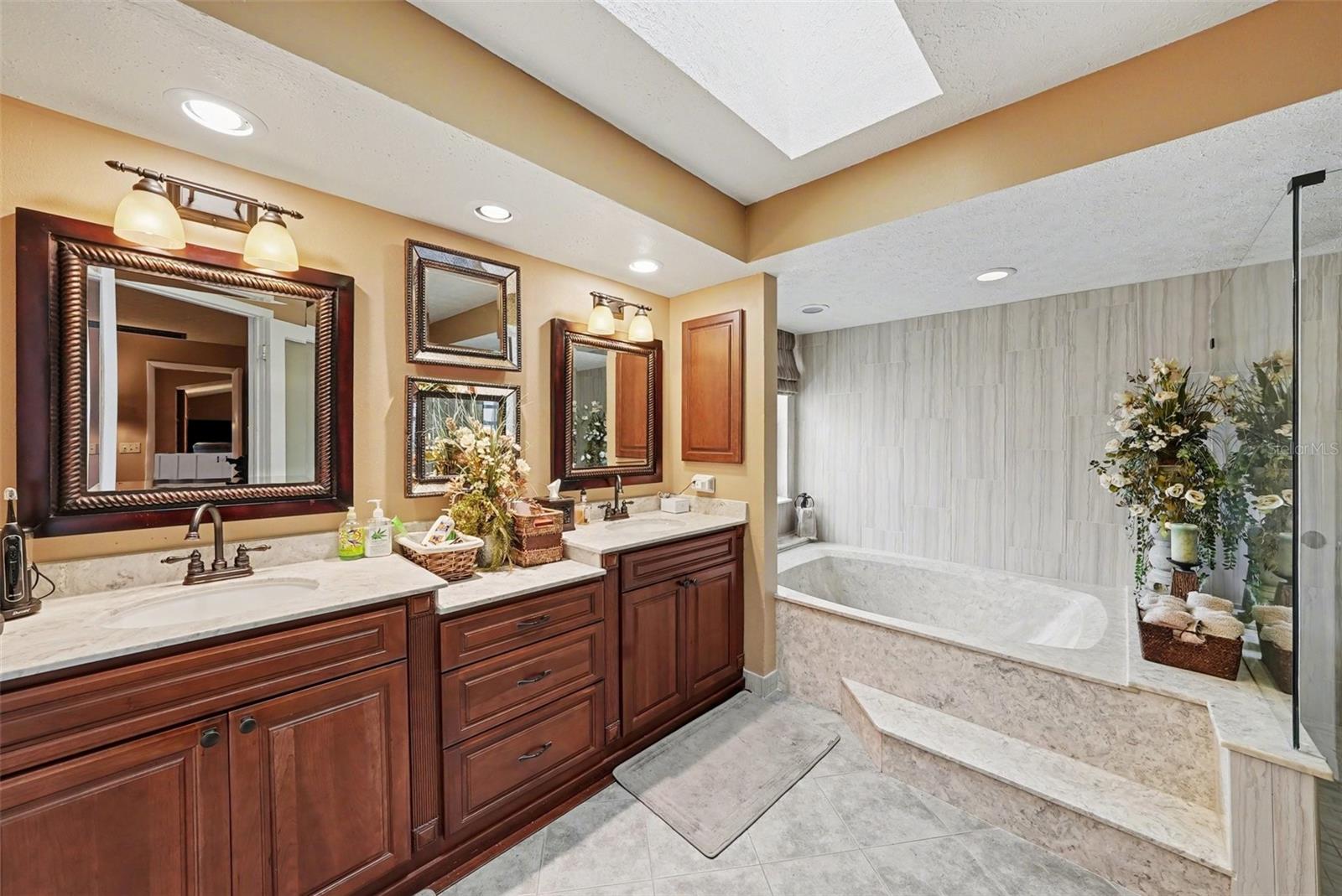 Image 22 of 40 For 31835 Cromwell Lane