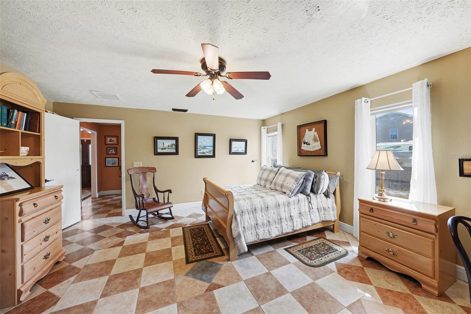 Image 26 of 40 For 31835 Cromwell Lane