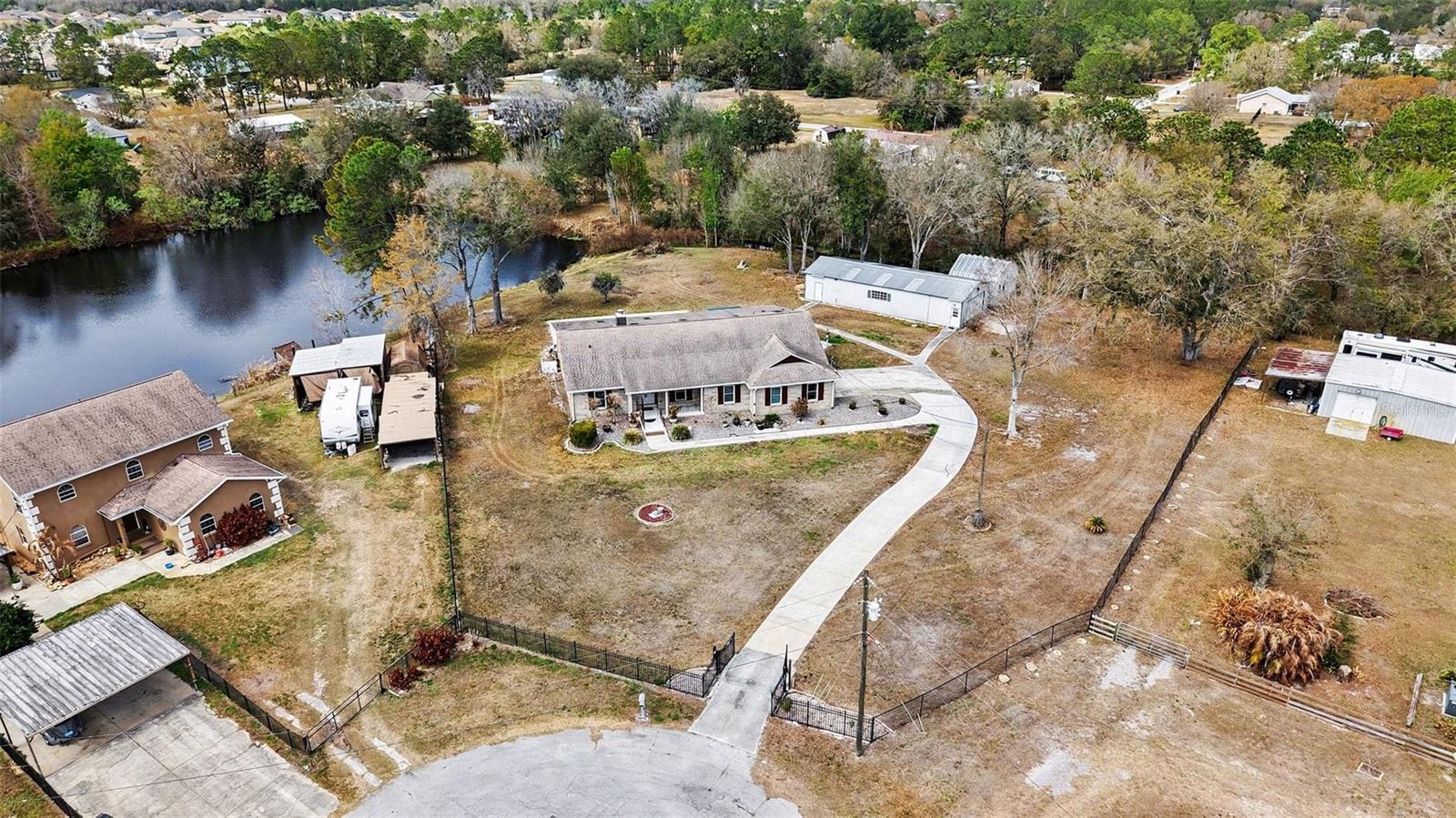 Image 3 of 40 For 31835 Cromwell Lane