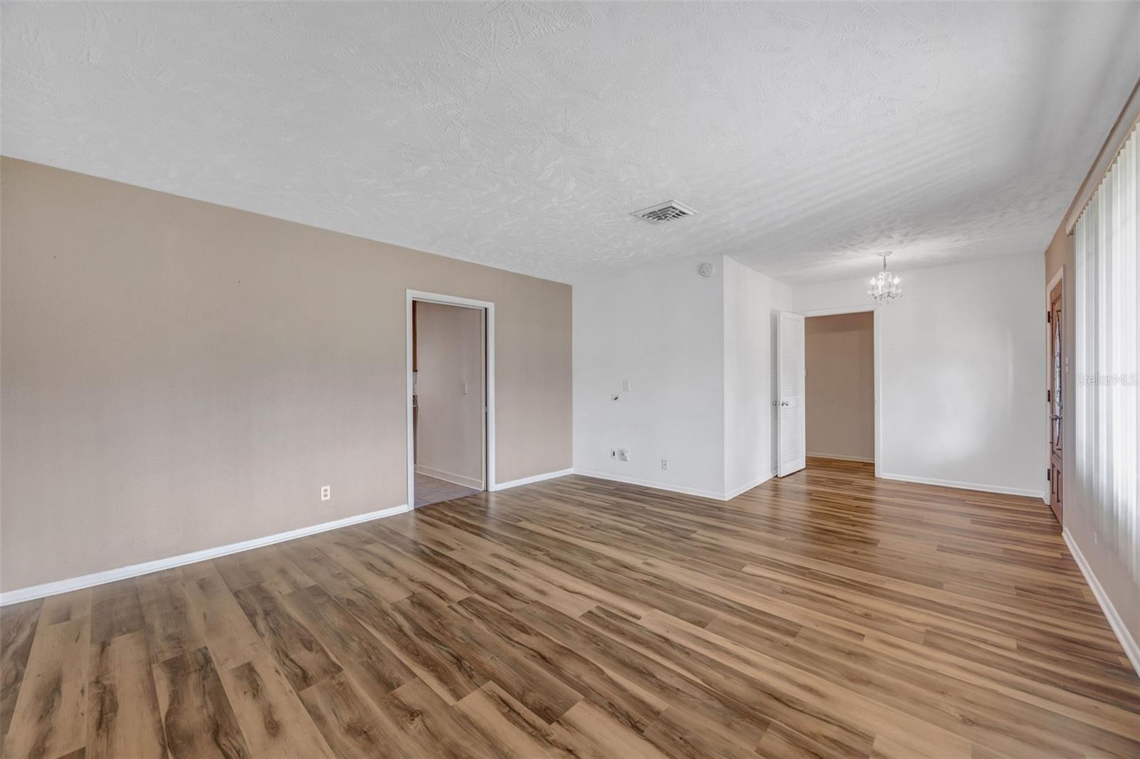 Image 10 of 82 For 6902 Potts Road