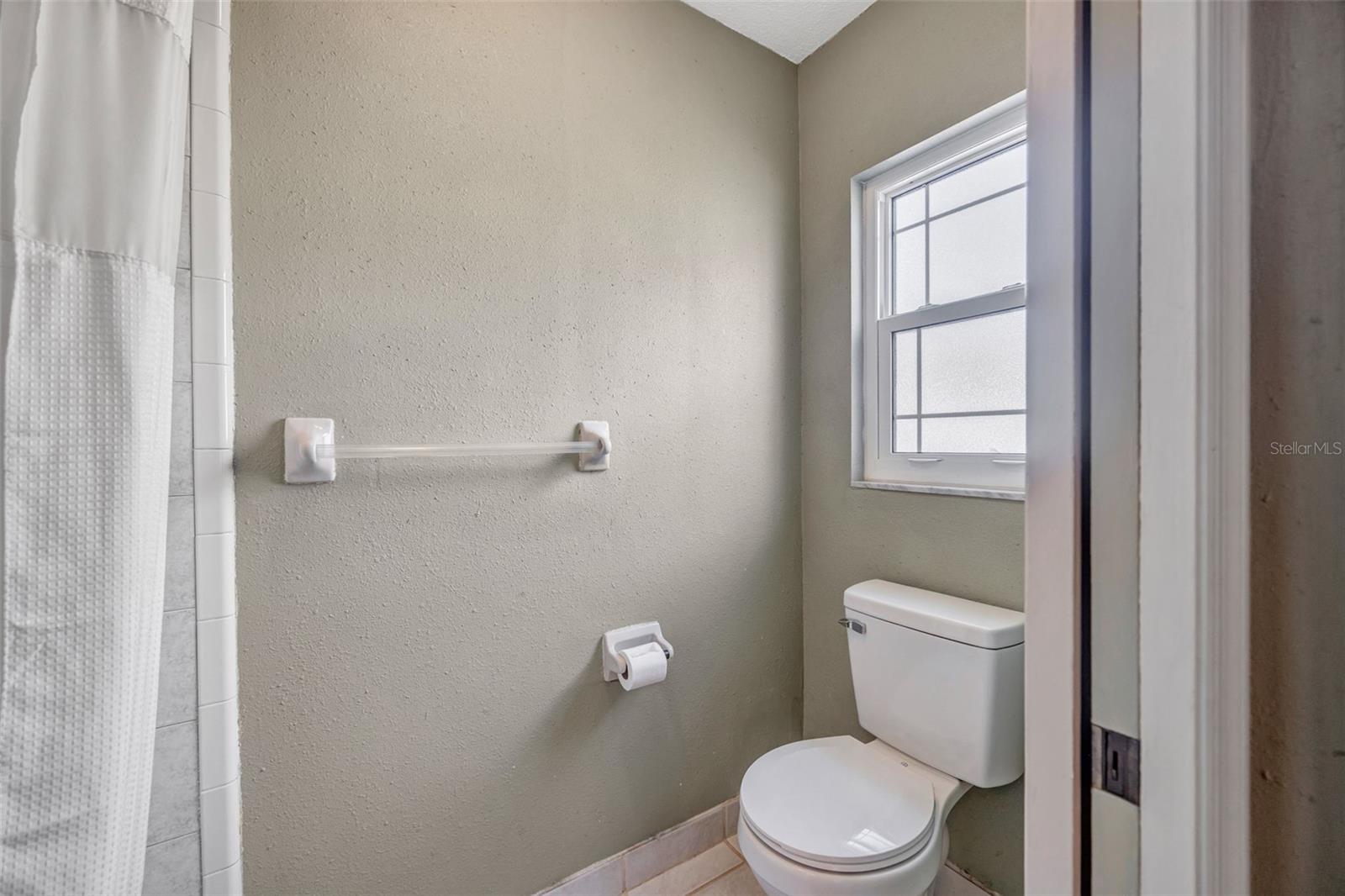 Image 31 of 82 For 6902 Potts Road