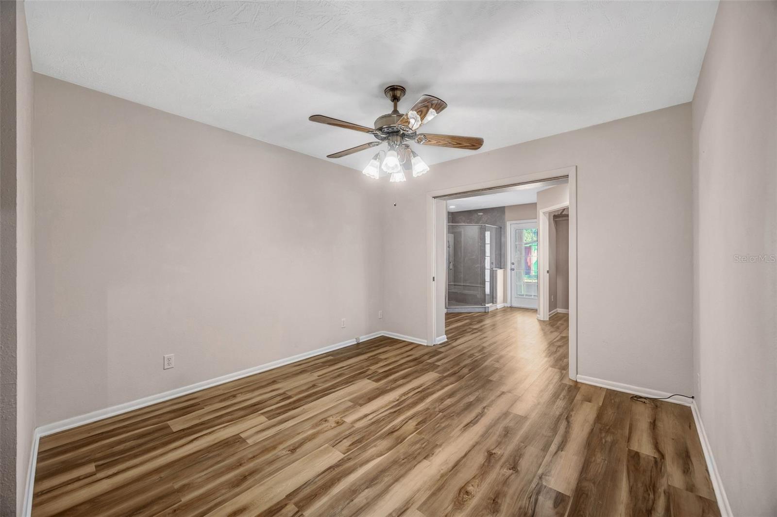 Image 35 of 82 For 6902 Potts Road