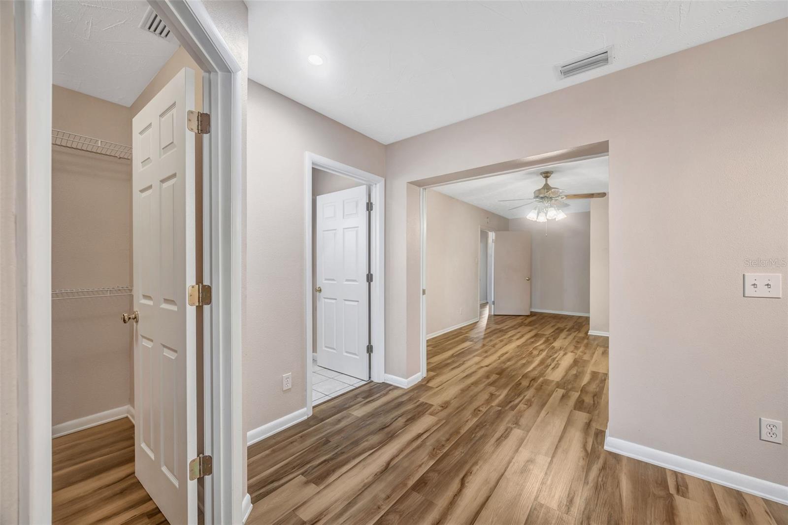 Image 37 of 82 For 6902 Potts Road