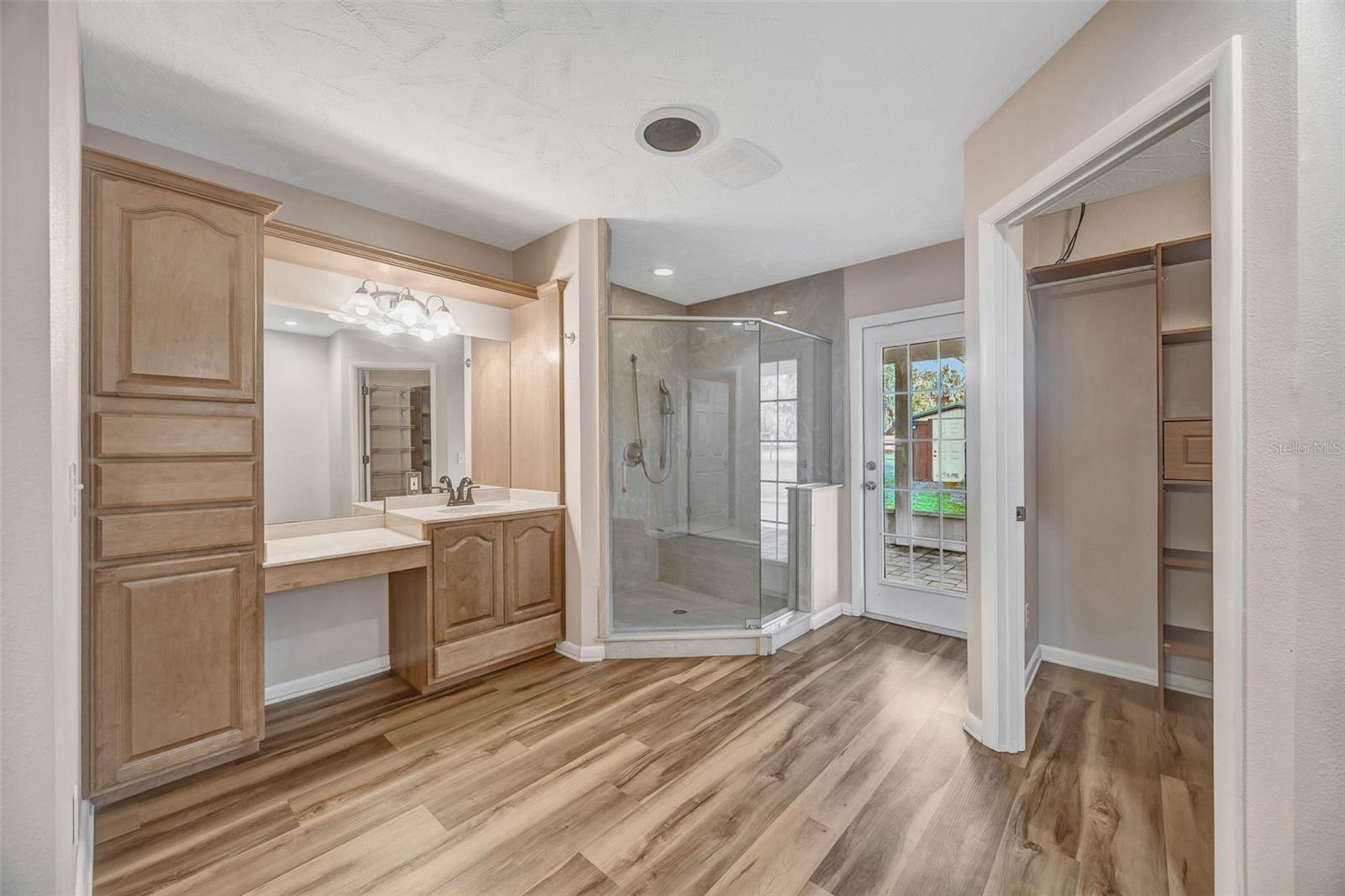 Image 38 of 82 For 6902 Potts Road