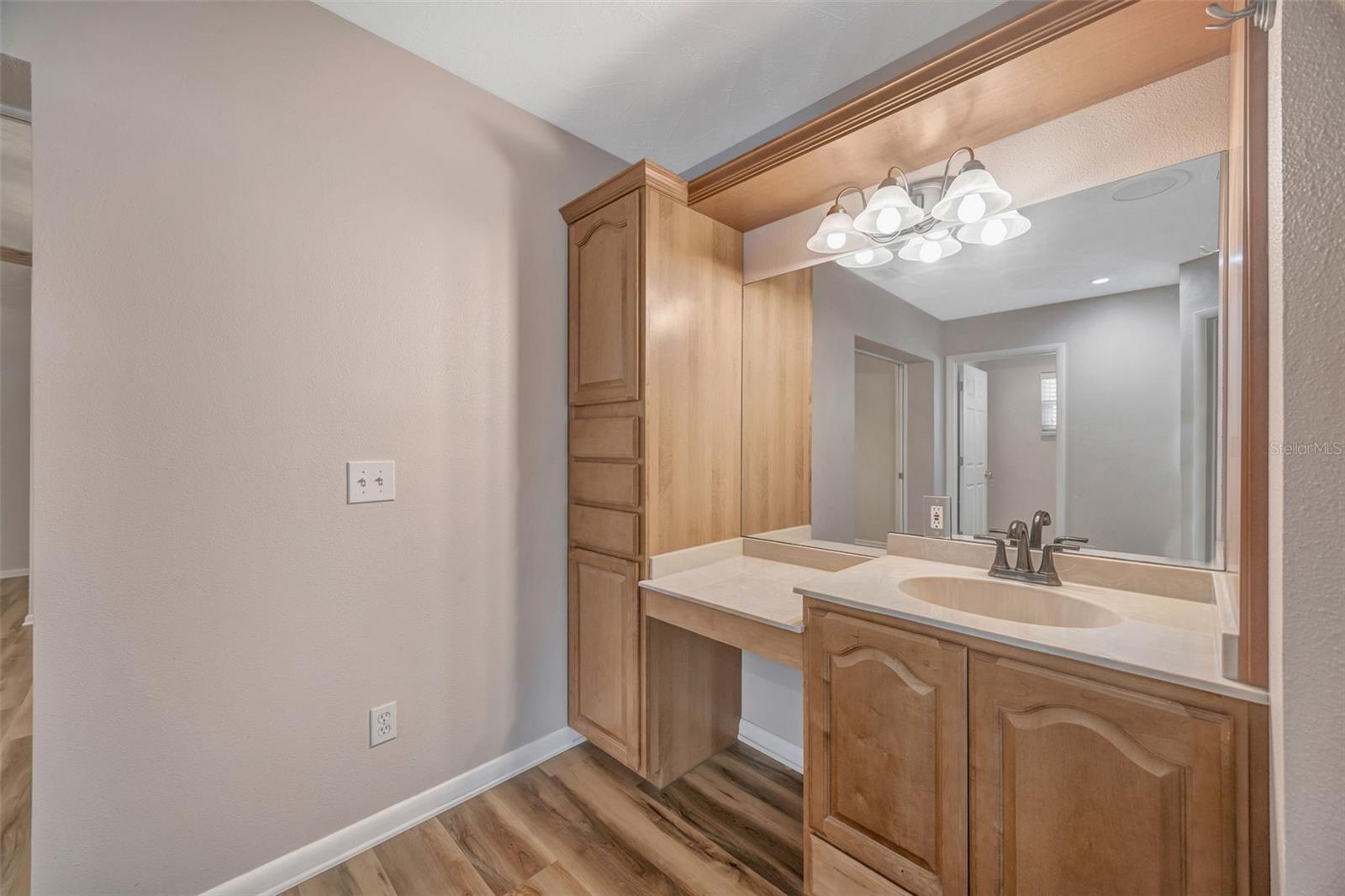 Image 39 of 82 For 6902 Potts Road