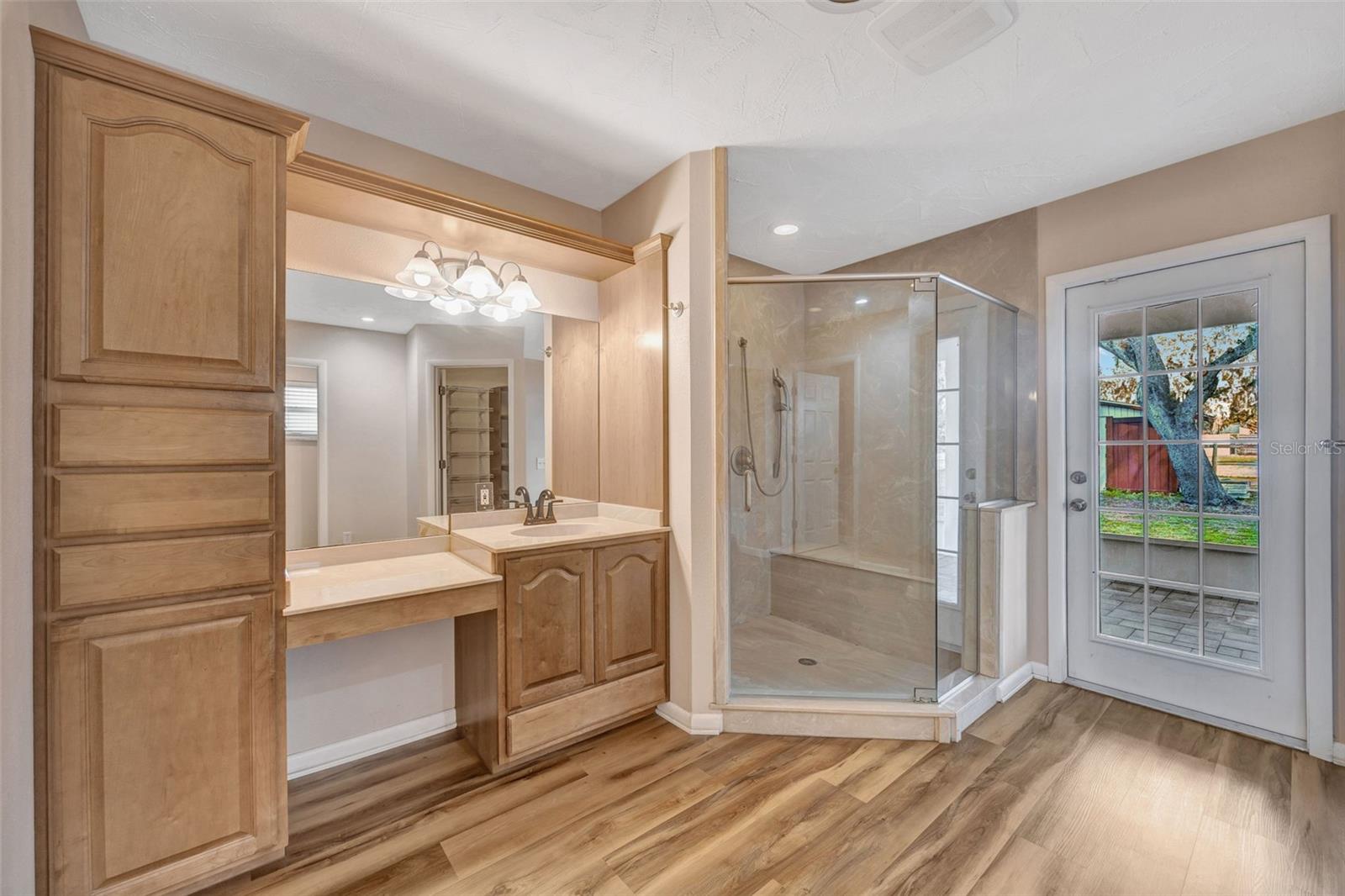 Image 41 of 82 For 6902 Potts Road