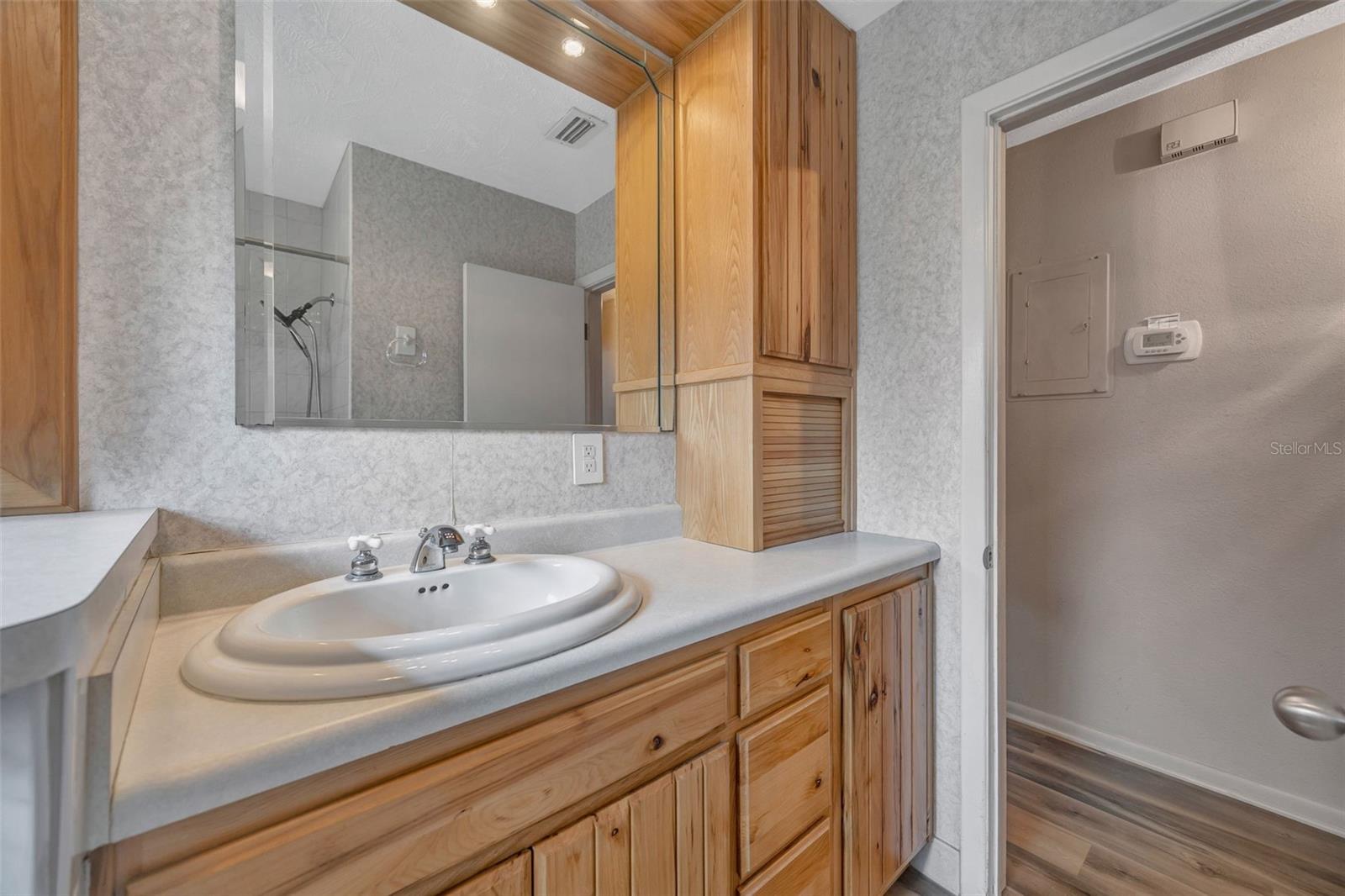 Image 47 of 82 For 6902 Potts Road