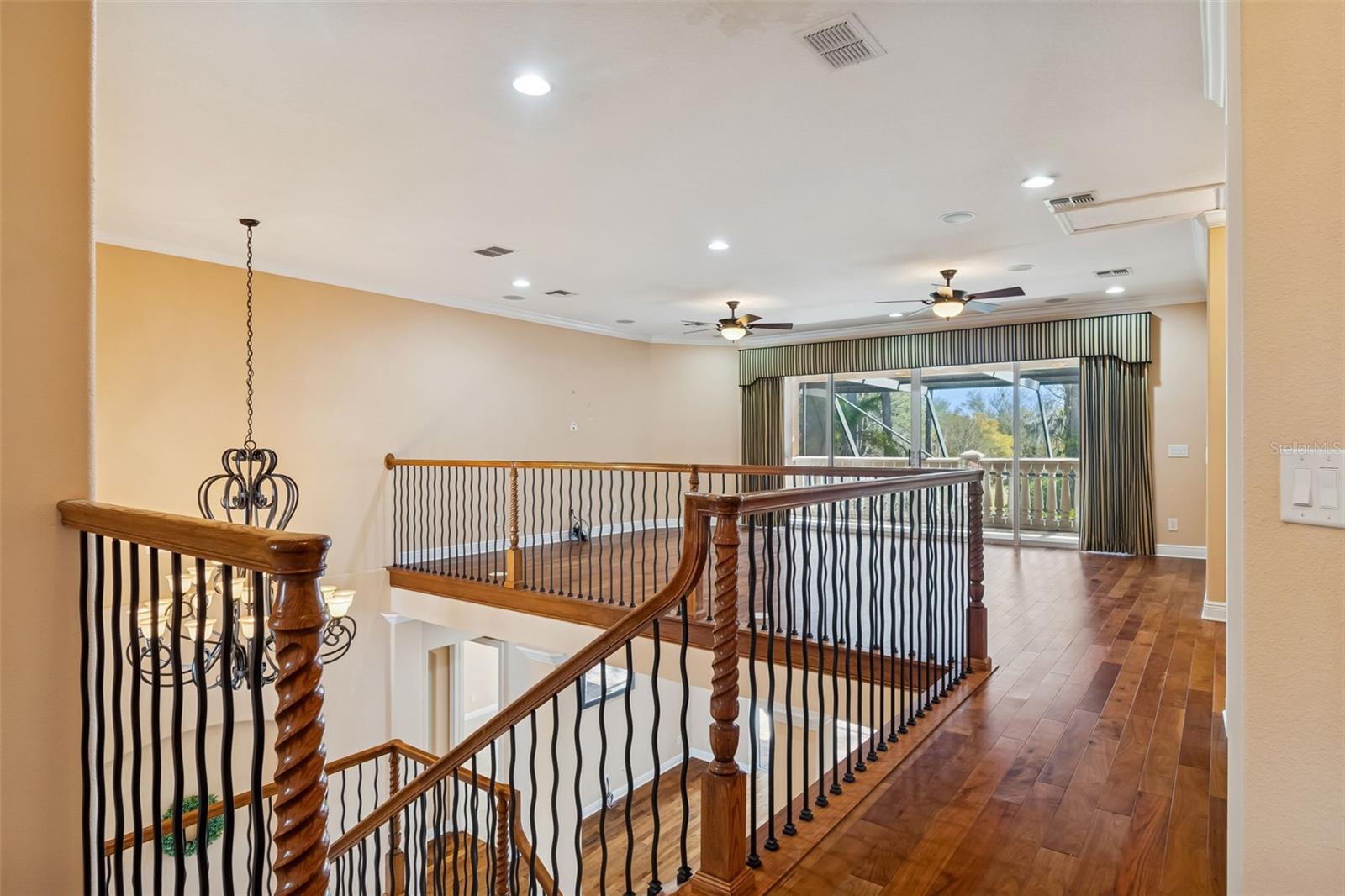 Listing photo id 51 for 2630 Grand Lakeside Drive