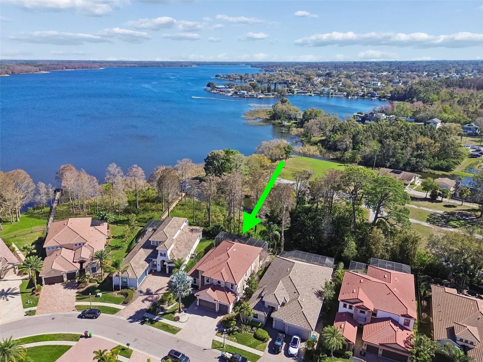 Listing photo id 93 for 2630 Grand Lakeside Drive